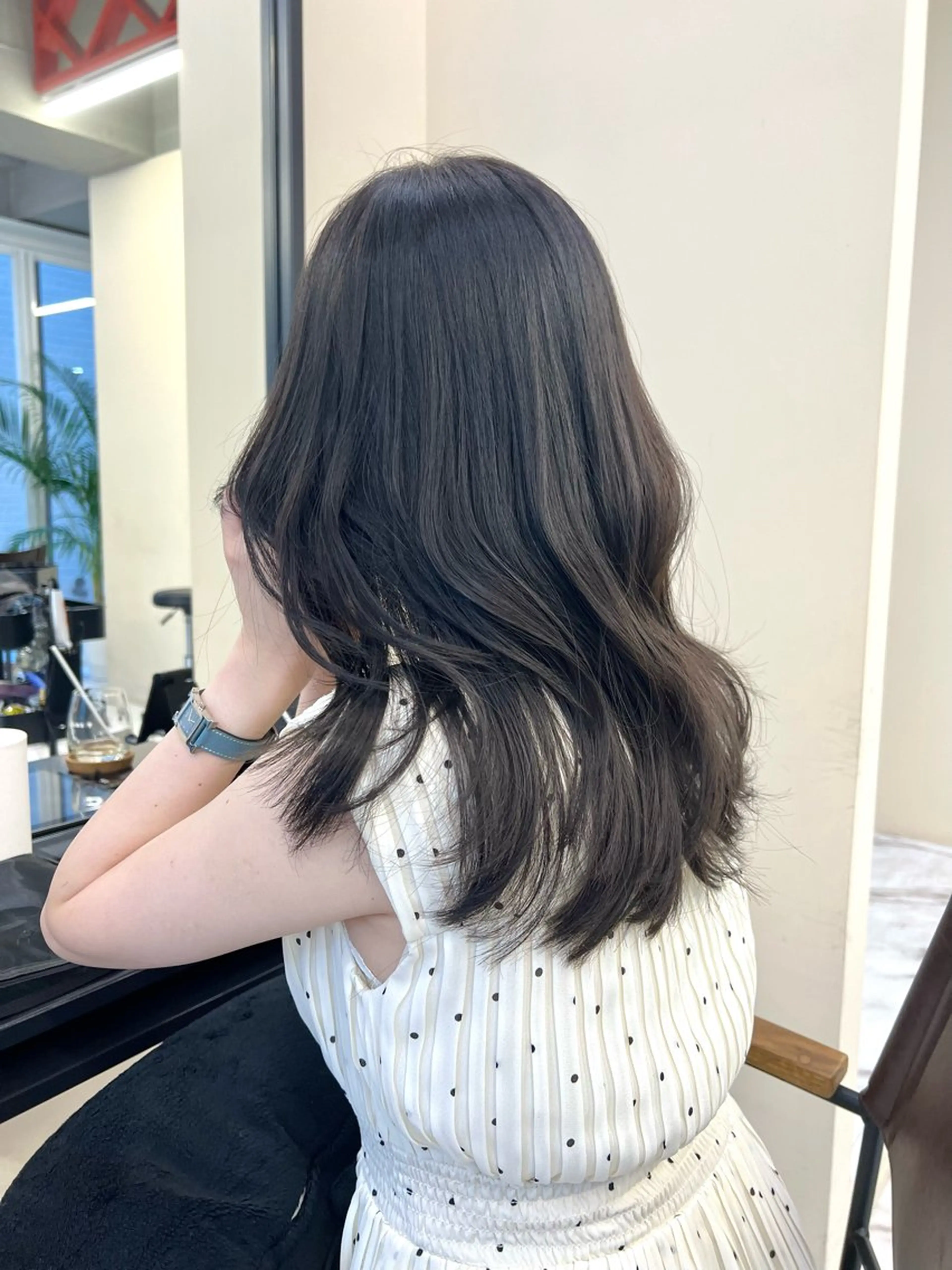 セミロング カラー ヘアアレンジ カット ヘアカラー トリートメント ヘアセット レイヤー/透明感 🍃鈴木裕介のヘアスタイル