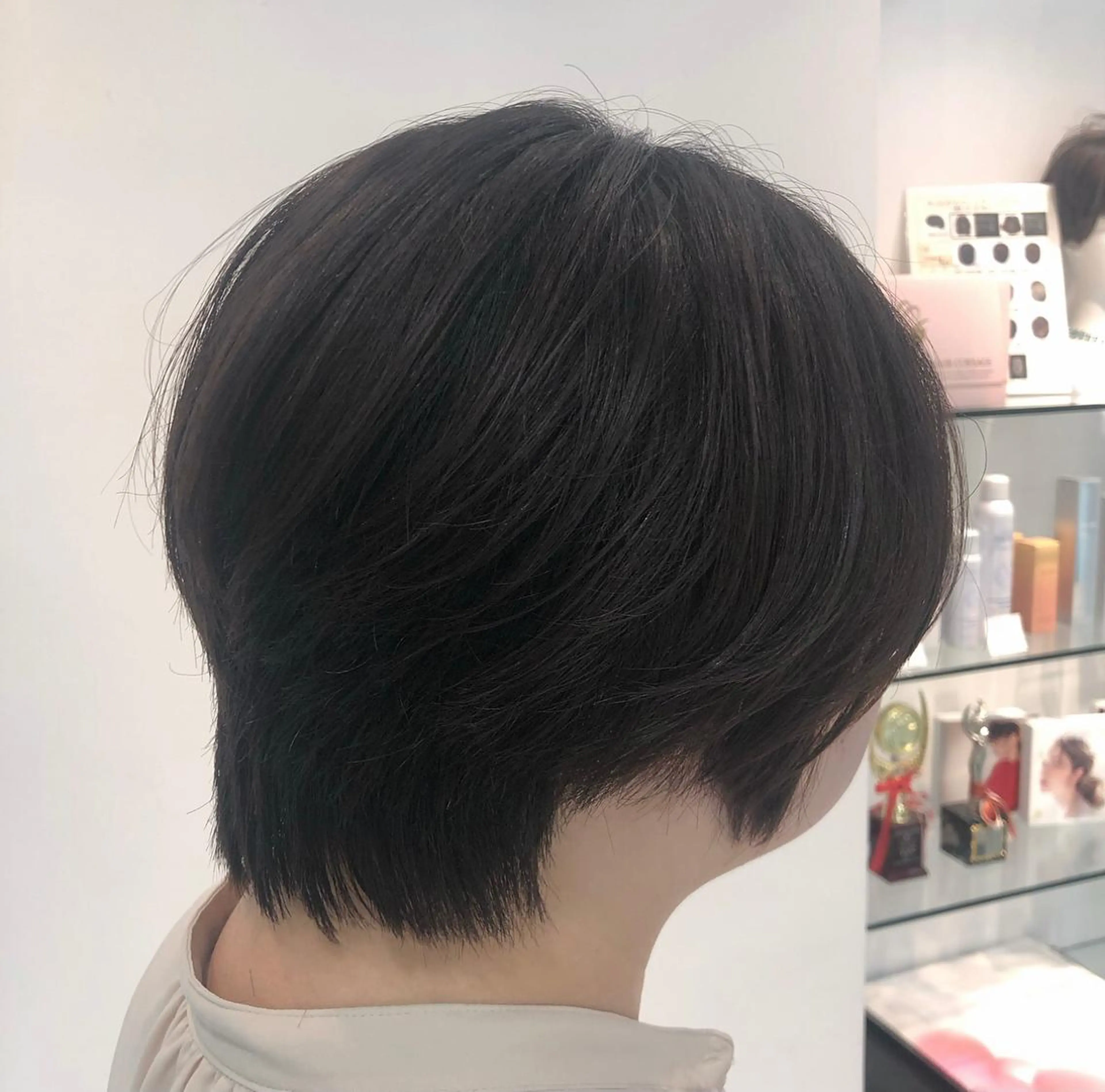 ショート カラー Bellpo所属・磯山 直貴のヘアスタイル