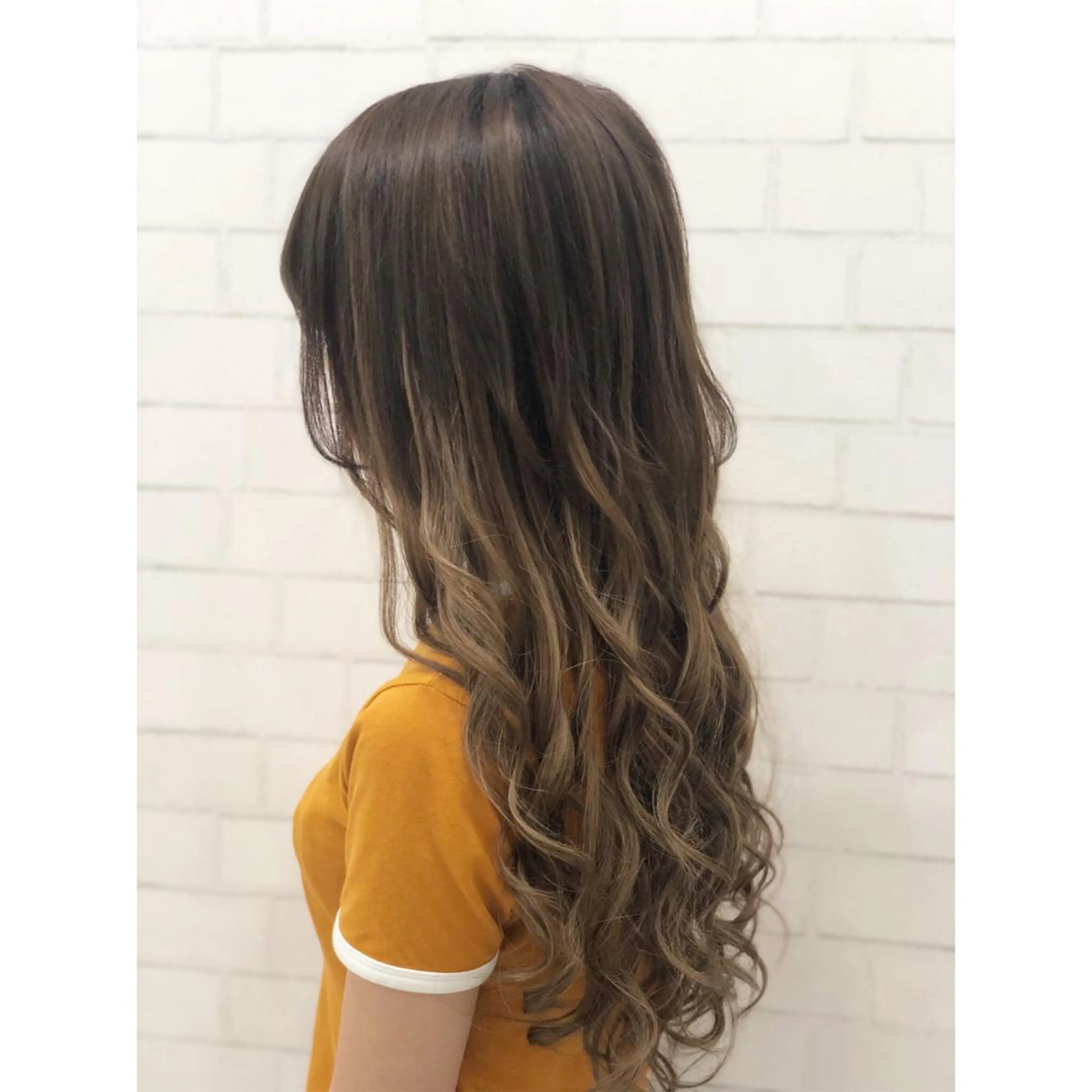 エクステ 宇田川 直輝のヘアスタイル