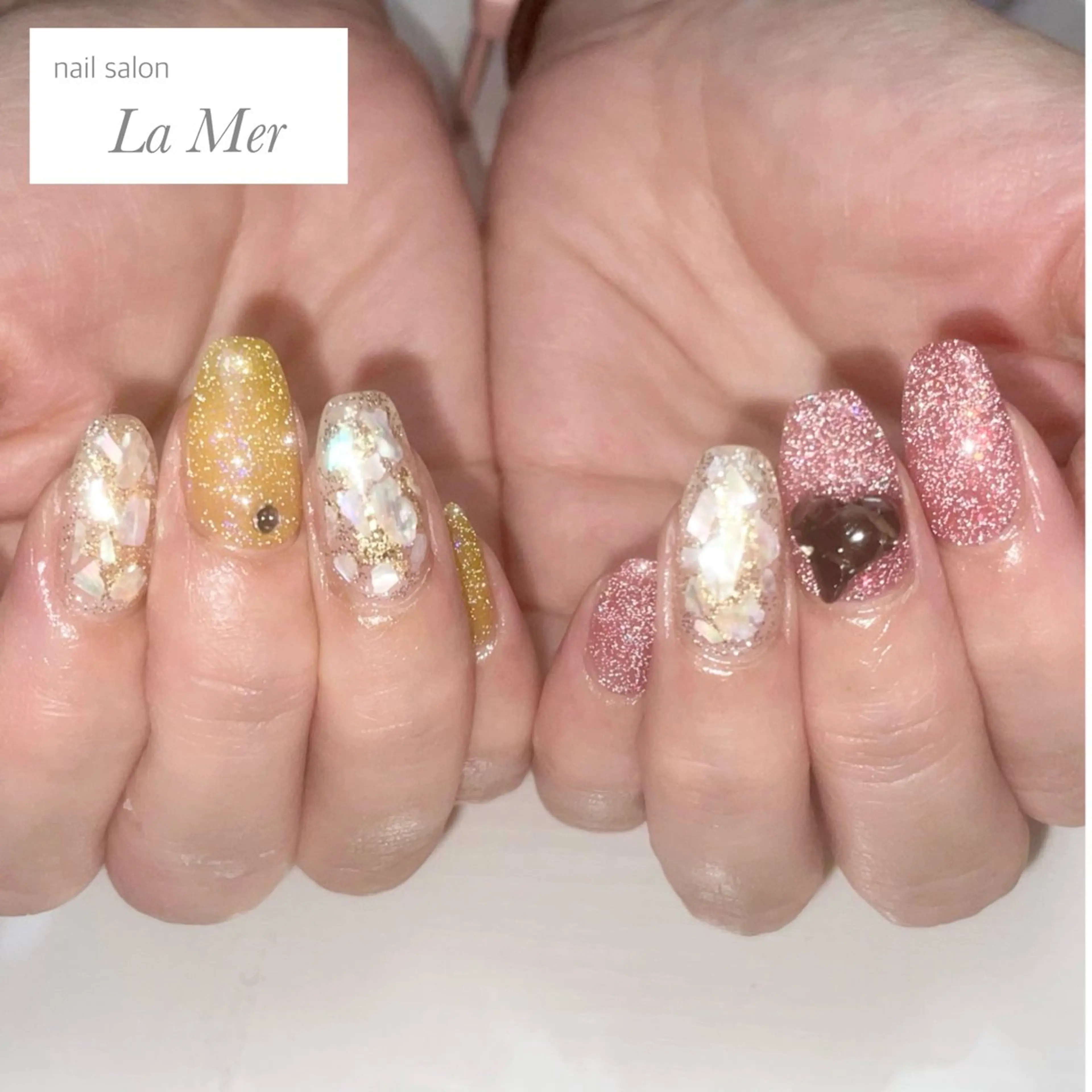 ネイル フラッシュネイル ハート ピンク スクエアネイル 夏ネイル ハンドネイル nailsalon La Merのネイルデザイン