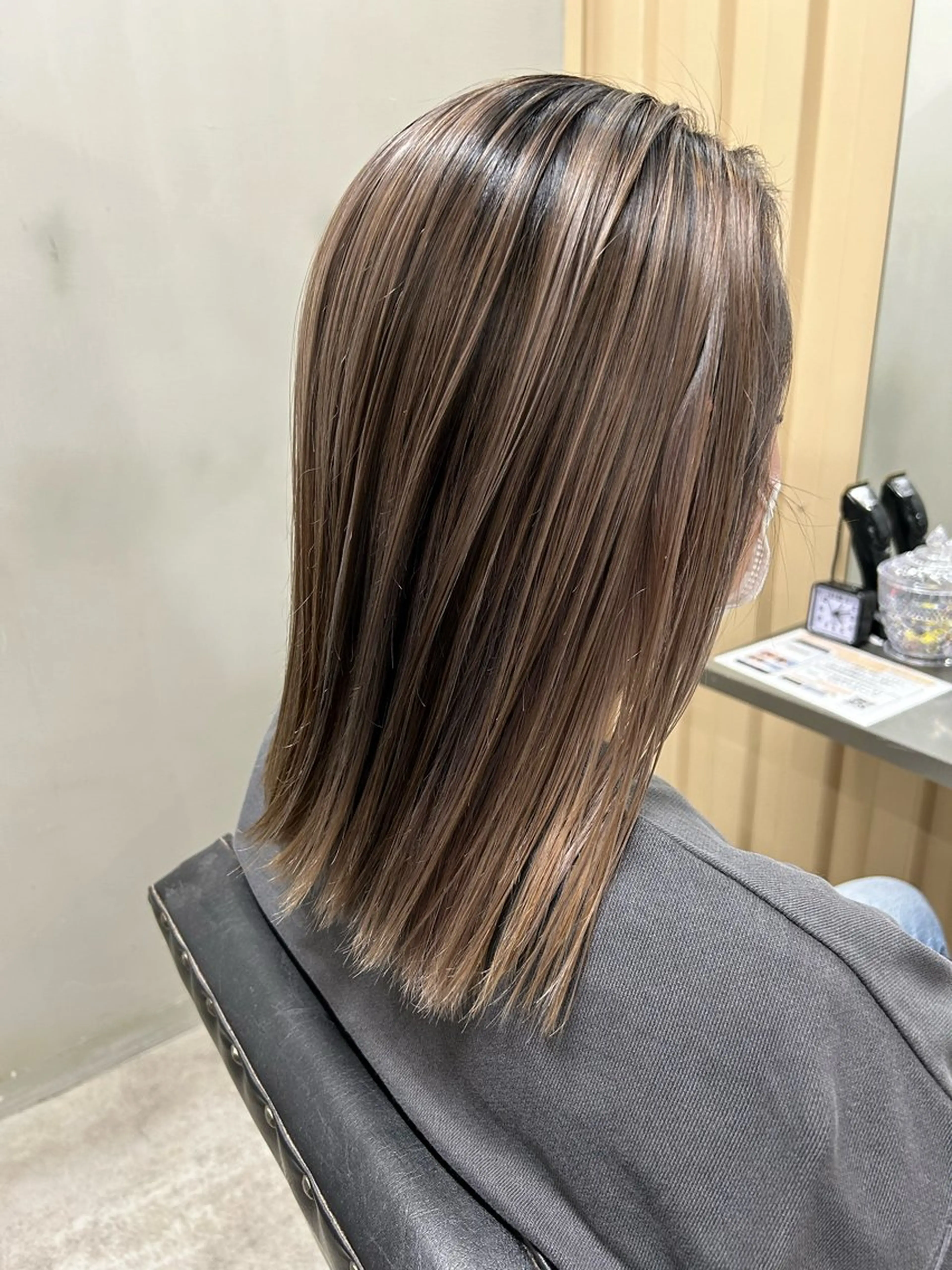 セミロング レイヤーカット ヘアカラー MASAYUKI/ ブリーチのヘアスタイル