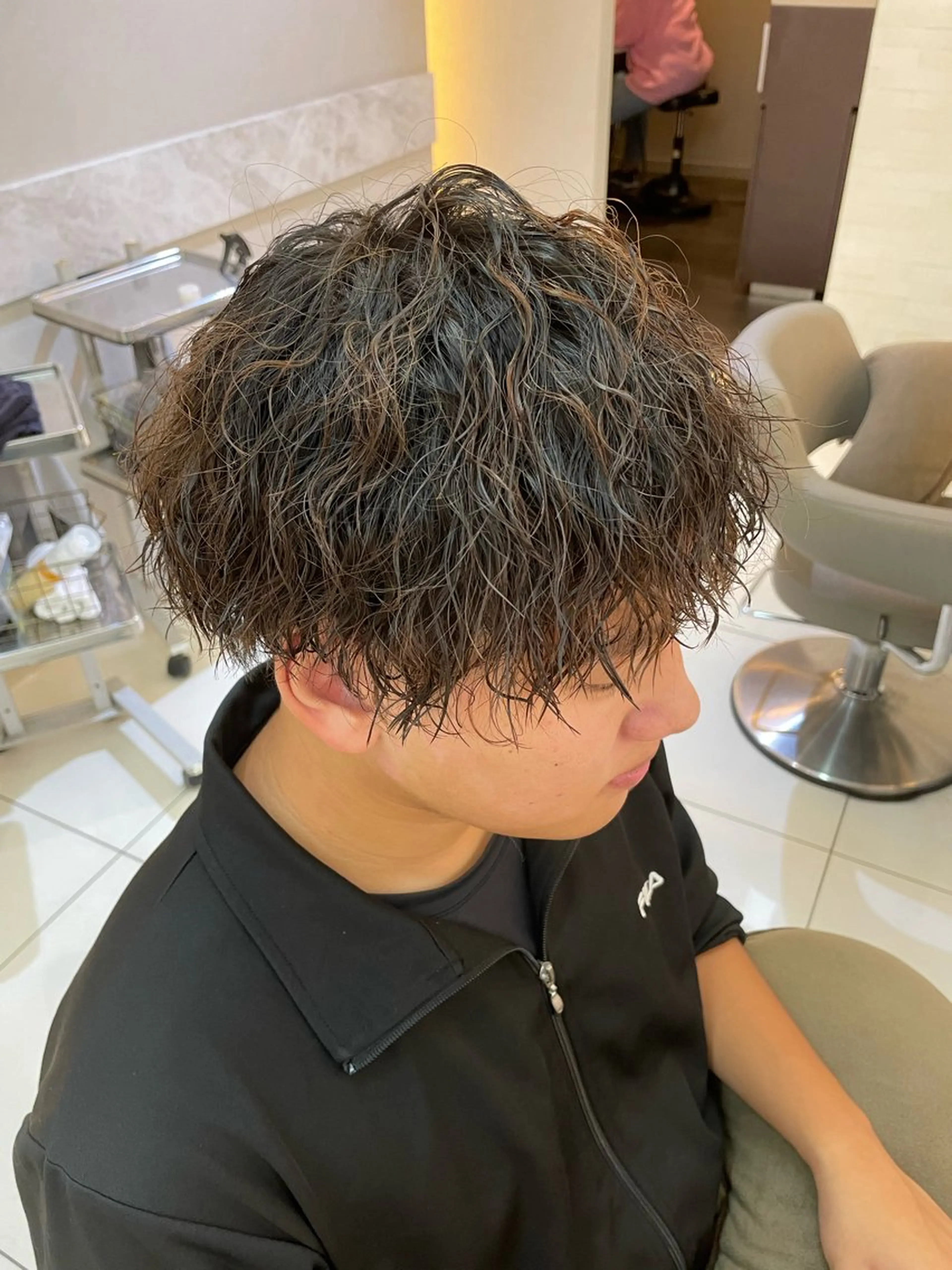 ショート パーマ メンズ メンズパーマ ツーブロック 髪質改善/縮毛/トリ ートメント/平野広大のヘアスタイル