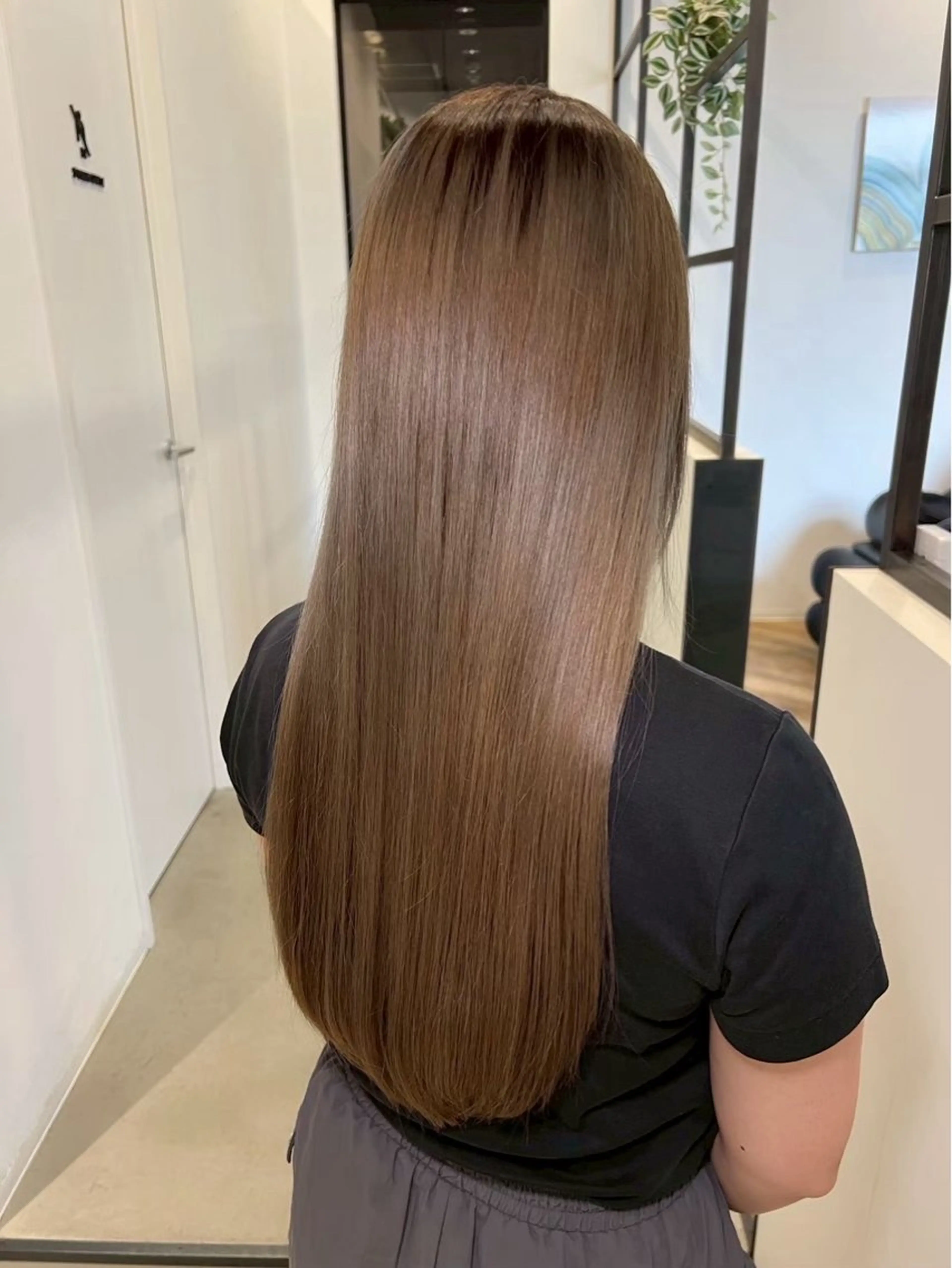 ロング カラー ダブルカラー ハイトーンカラー ボブ 顔周りカット 髪質改善 RISE SWELL momoneのヘアスタイル