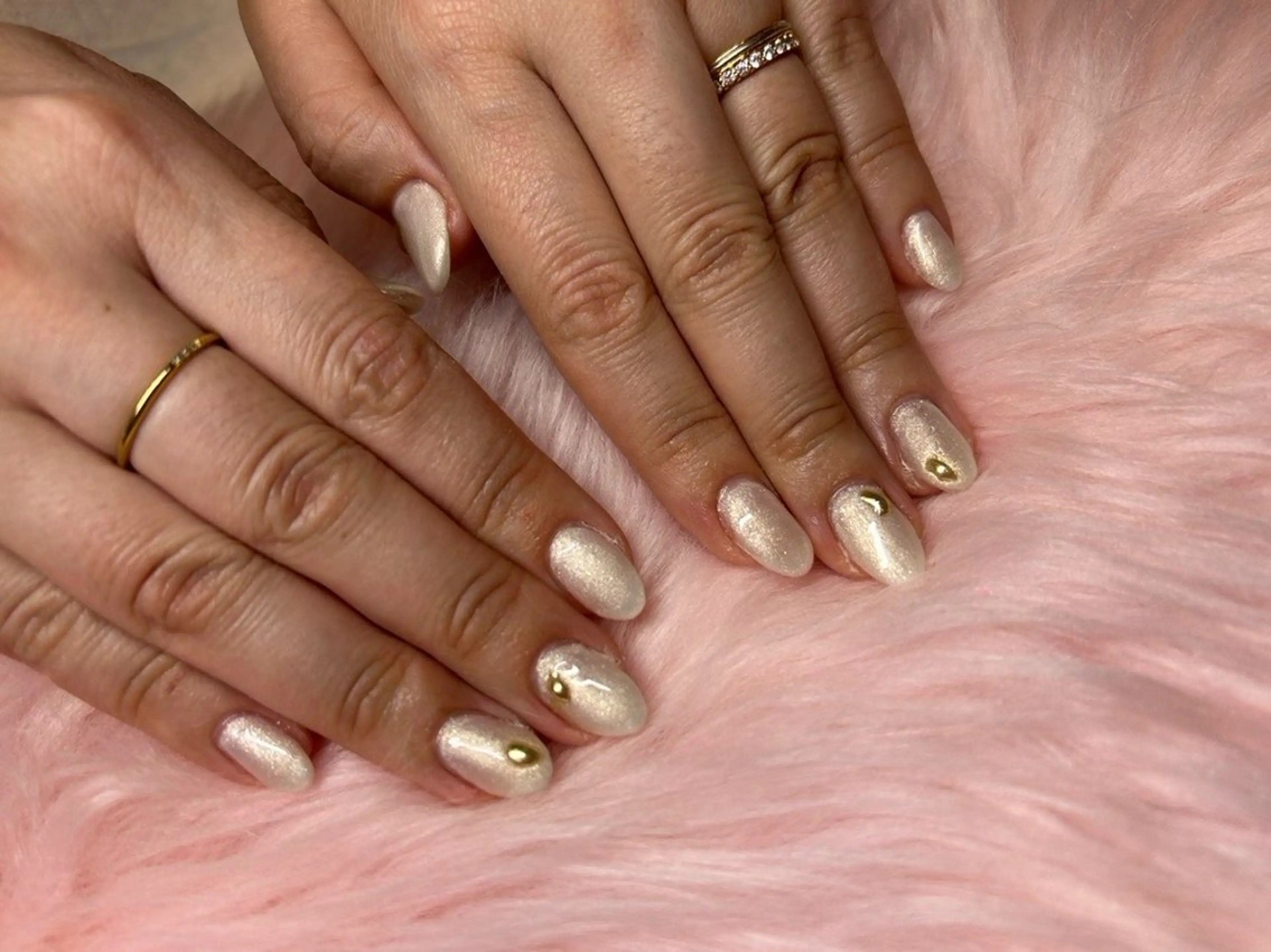 ミディアム Nailsalon Little Rのネイルデザイン