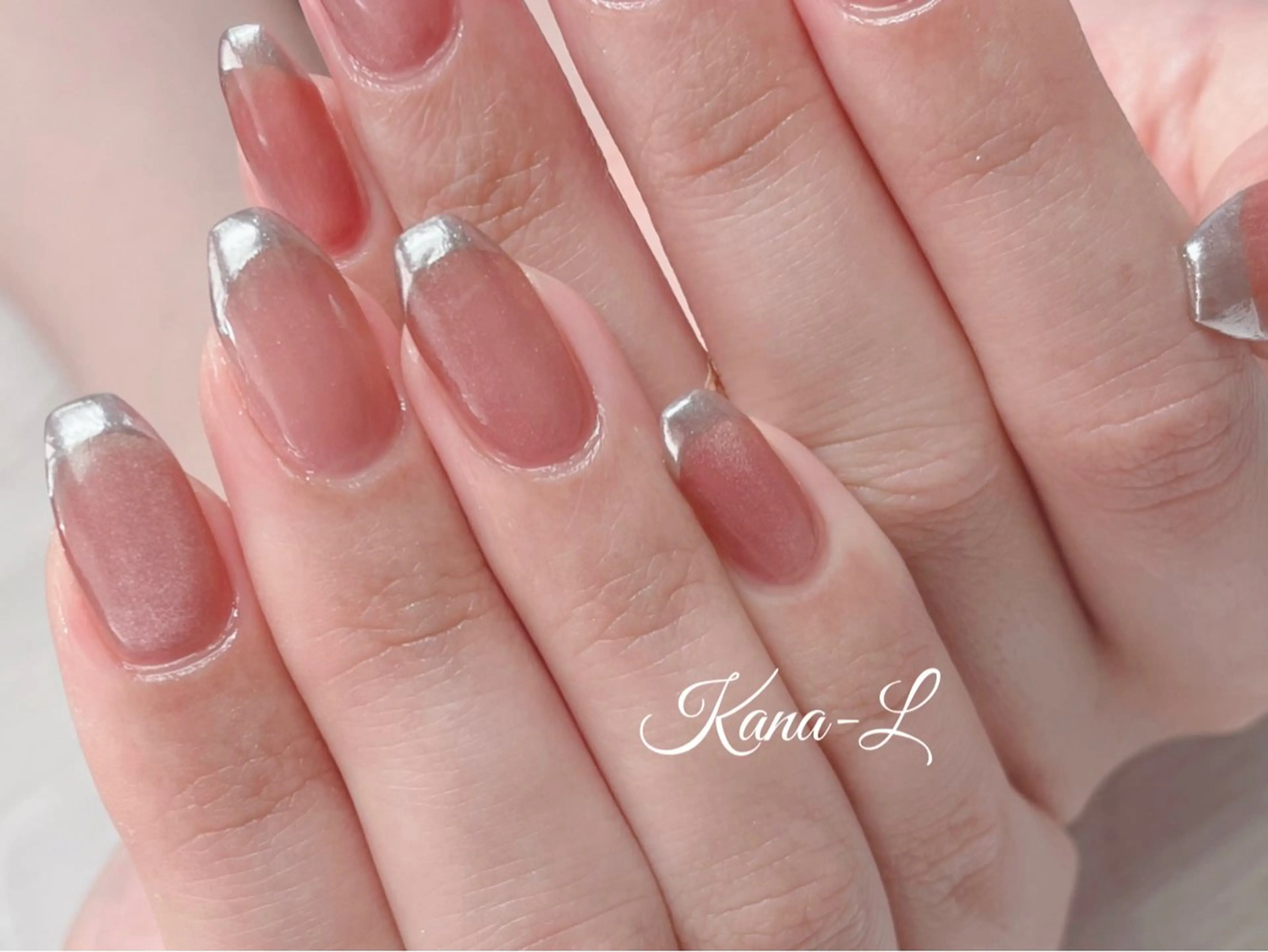 ネイル フレンチネイル ジェルネイル マグネットネイル ミラーネイル パラジェル 芦辺 香奈のネイルデザイン