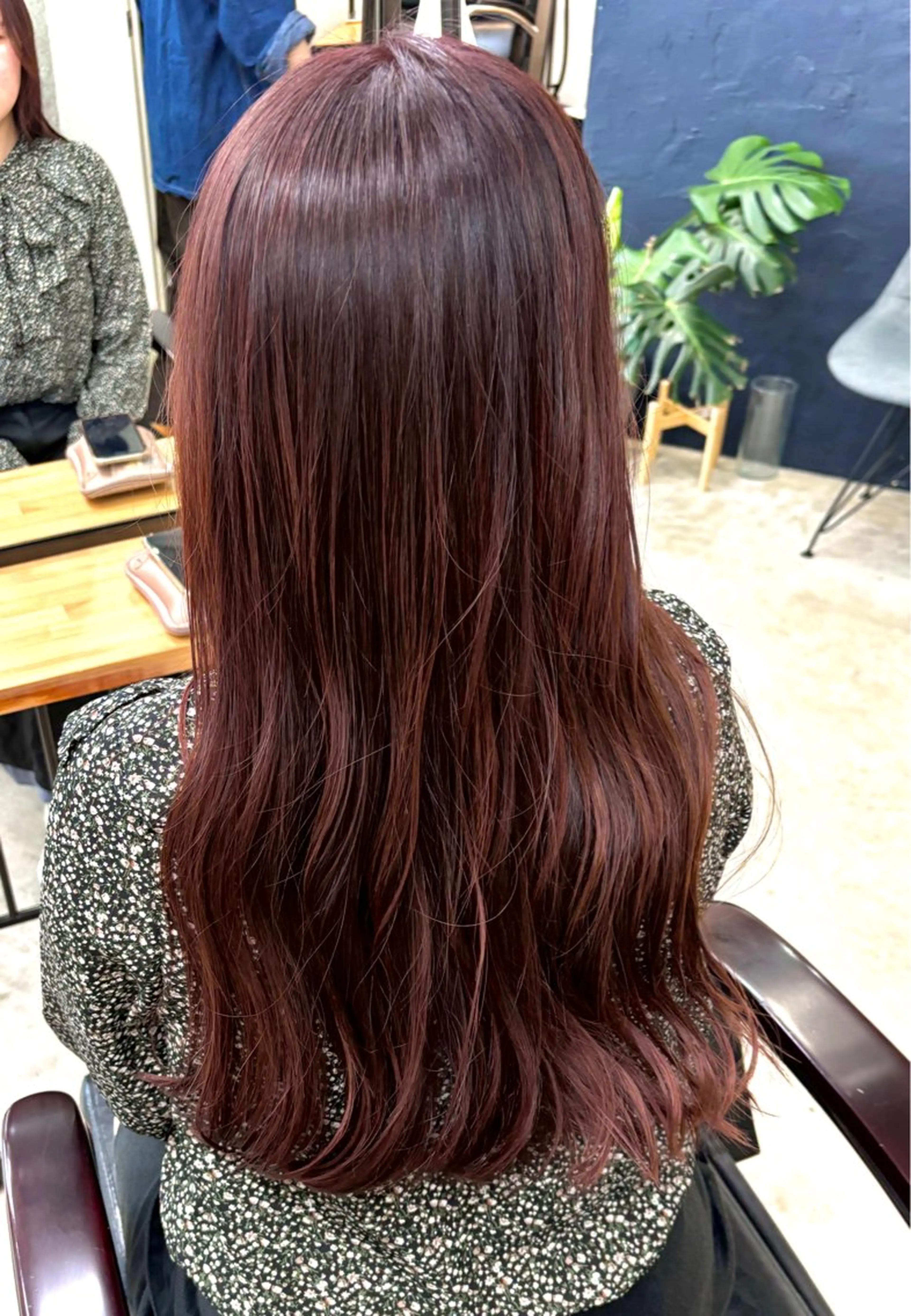 ロング カラー ブリーチ ブラウンカラー カシス 透明感カラー ラベンダーカラー ヘアカラー 暖色カラー/天神/ ヘイマサクラのヘアスタイル