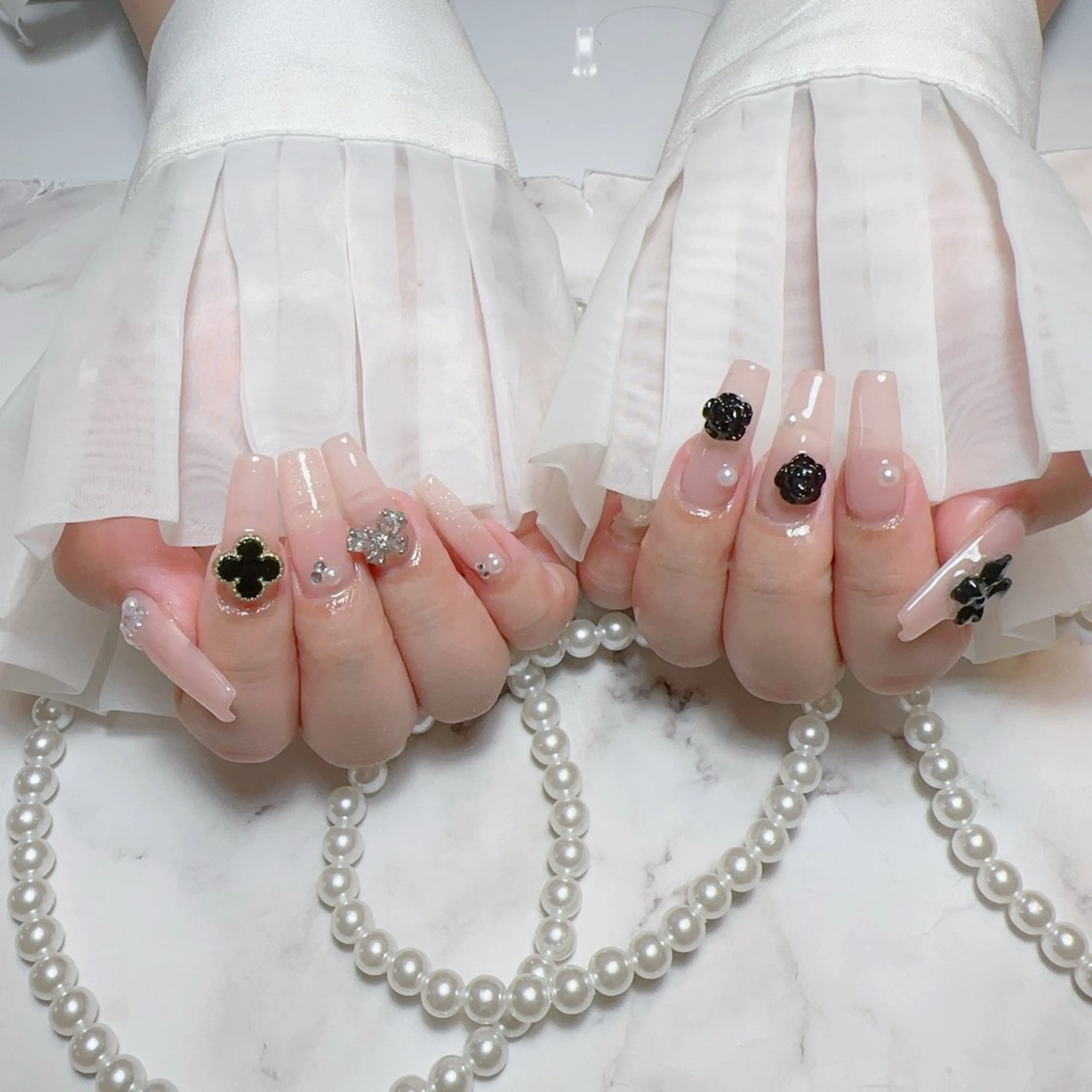 ネイル ハンドネイル ☁️Yun nail KiKi☁️のネイルデザイン