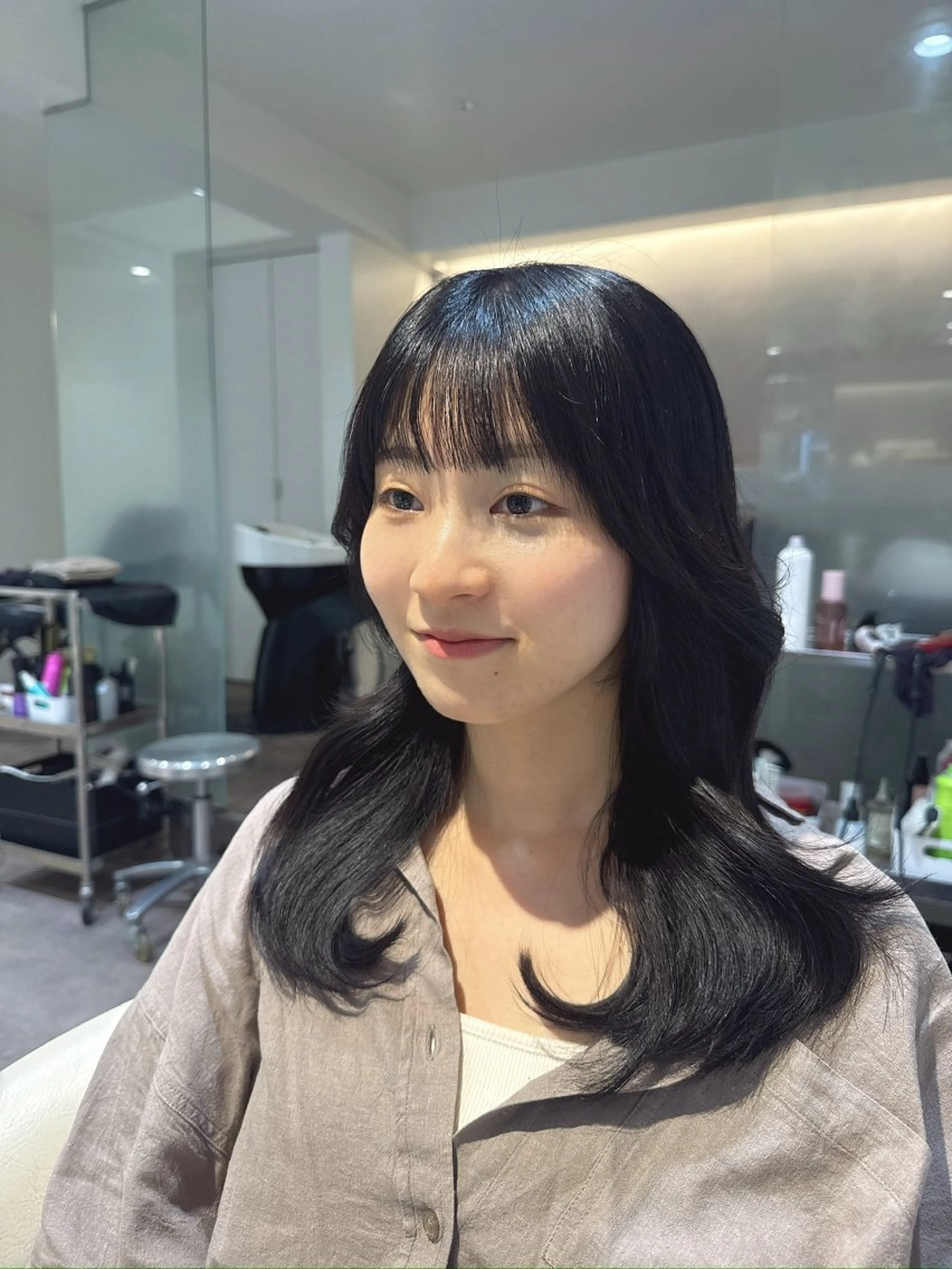 ミディアム カラー ベージュカラー ブリーチ 透明感カラー グレージュ ブリーチなしカラー カット ヘアカラー トリートメント 原宿/美髪カラー 🫧TAISEIのヘアスタイル