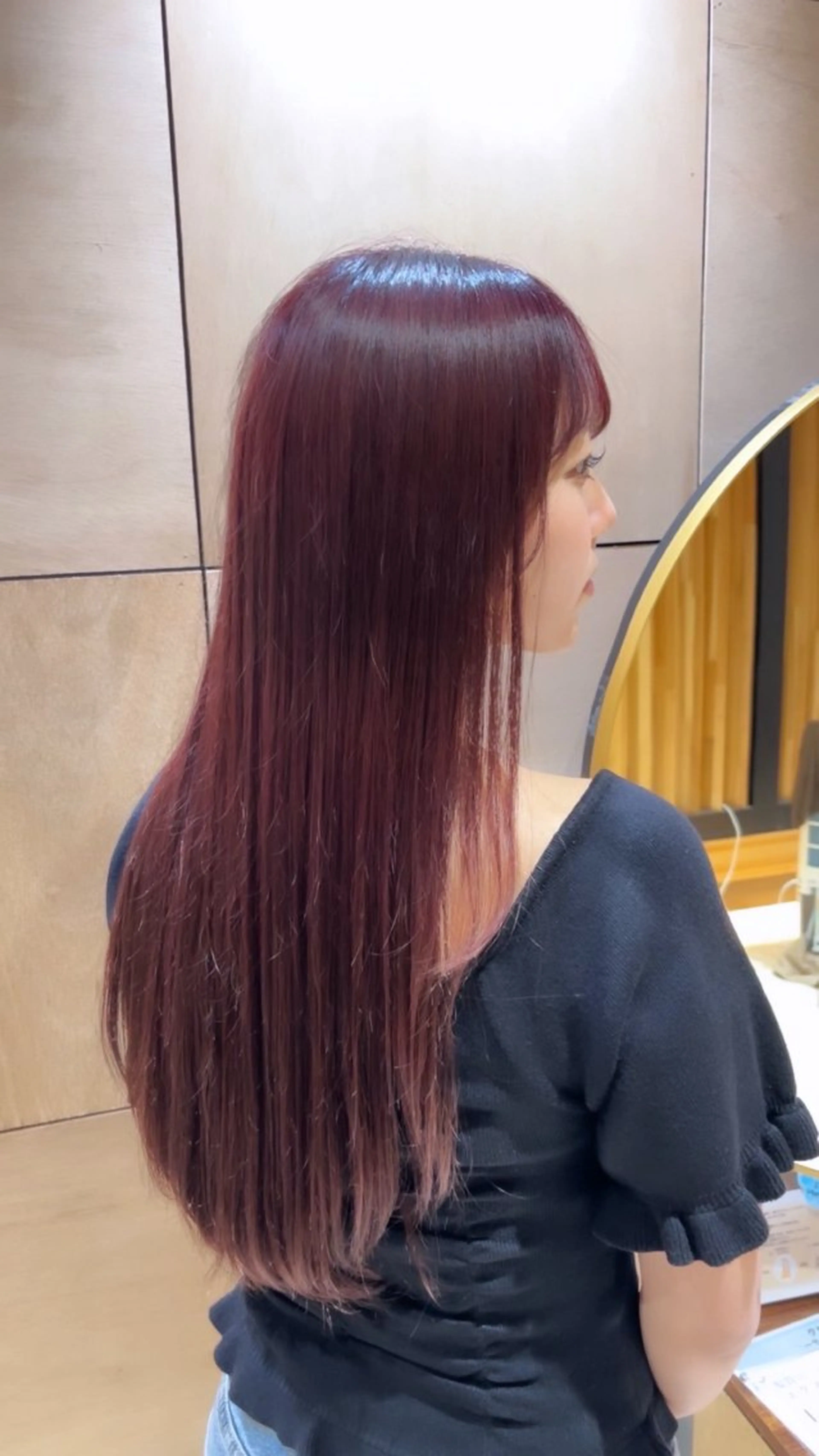 ロング ヘアカラー 唐澤 芽生のヘアスタイル