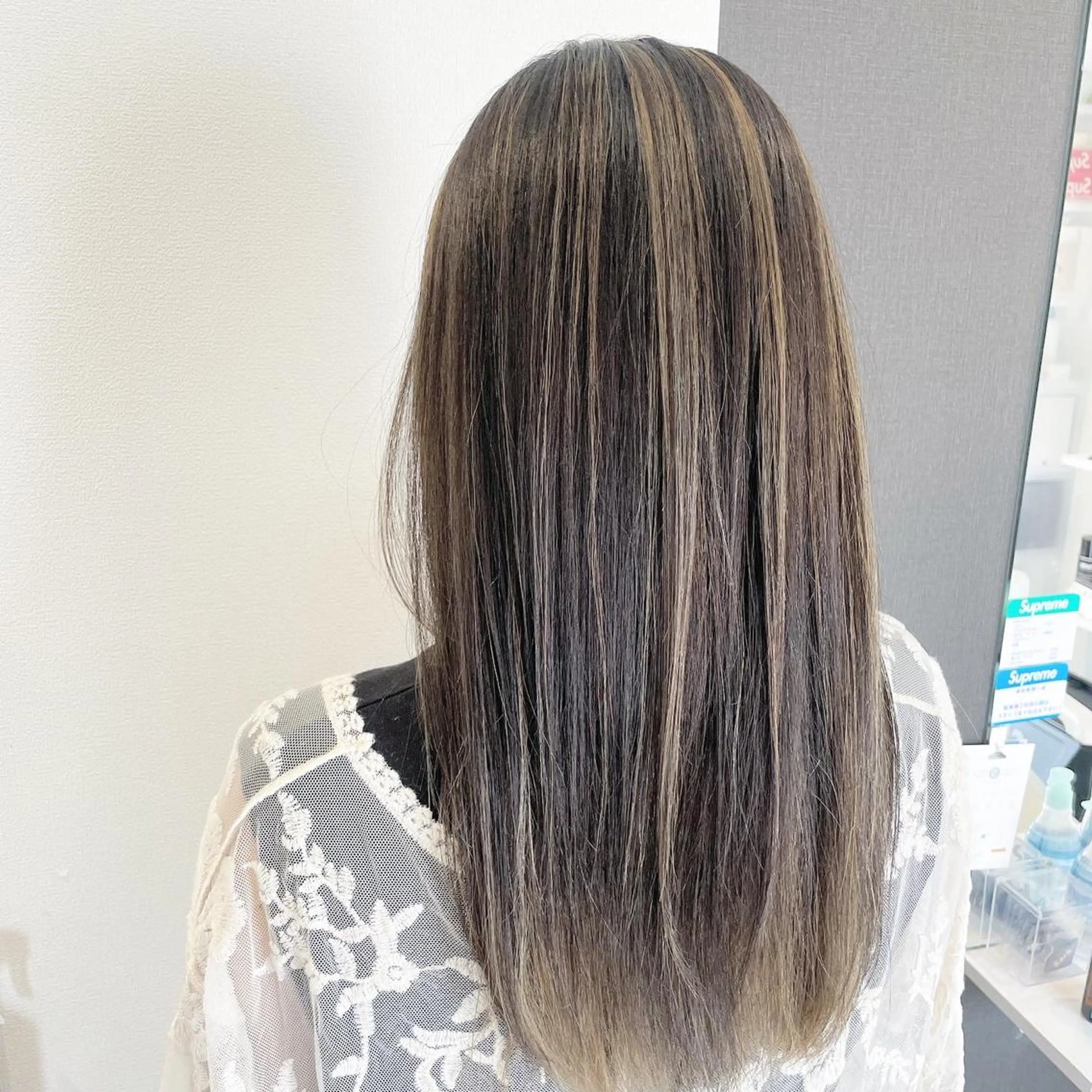 ロング レイヤーカット 🔹TOMO🔹 圧倒的経験値🔹のヘアスタイル