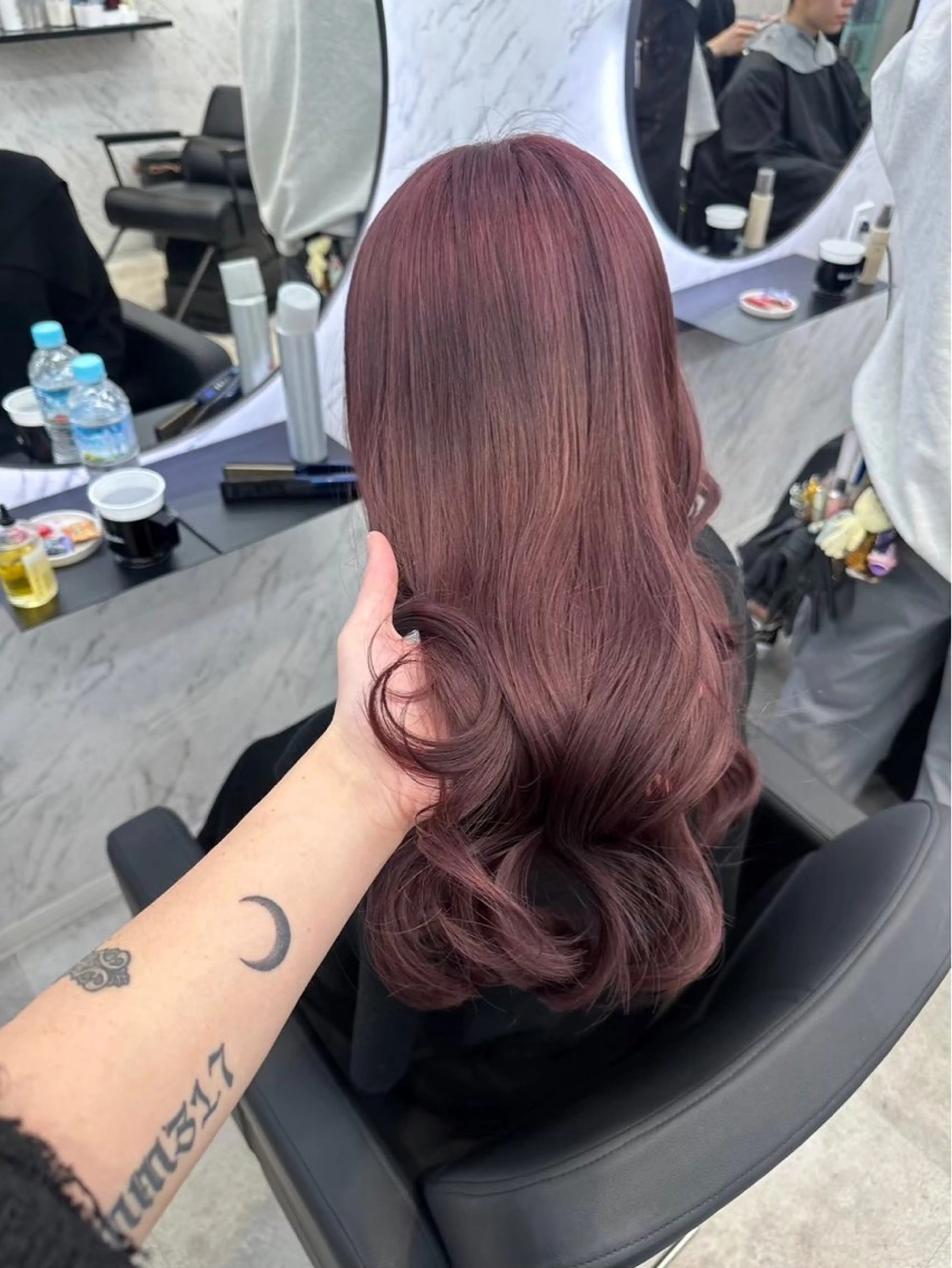 ロング カラー カシス ピンクカラー ヘアカラー hair salon dot. mooda 韓国風サロン 町田店所属・韓国風ヘア🎀🩶 /♡𝓝𝓸𝓪♡のヘアスタイル