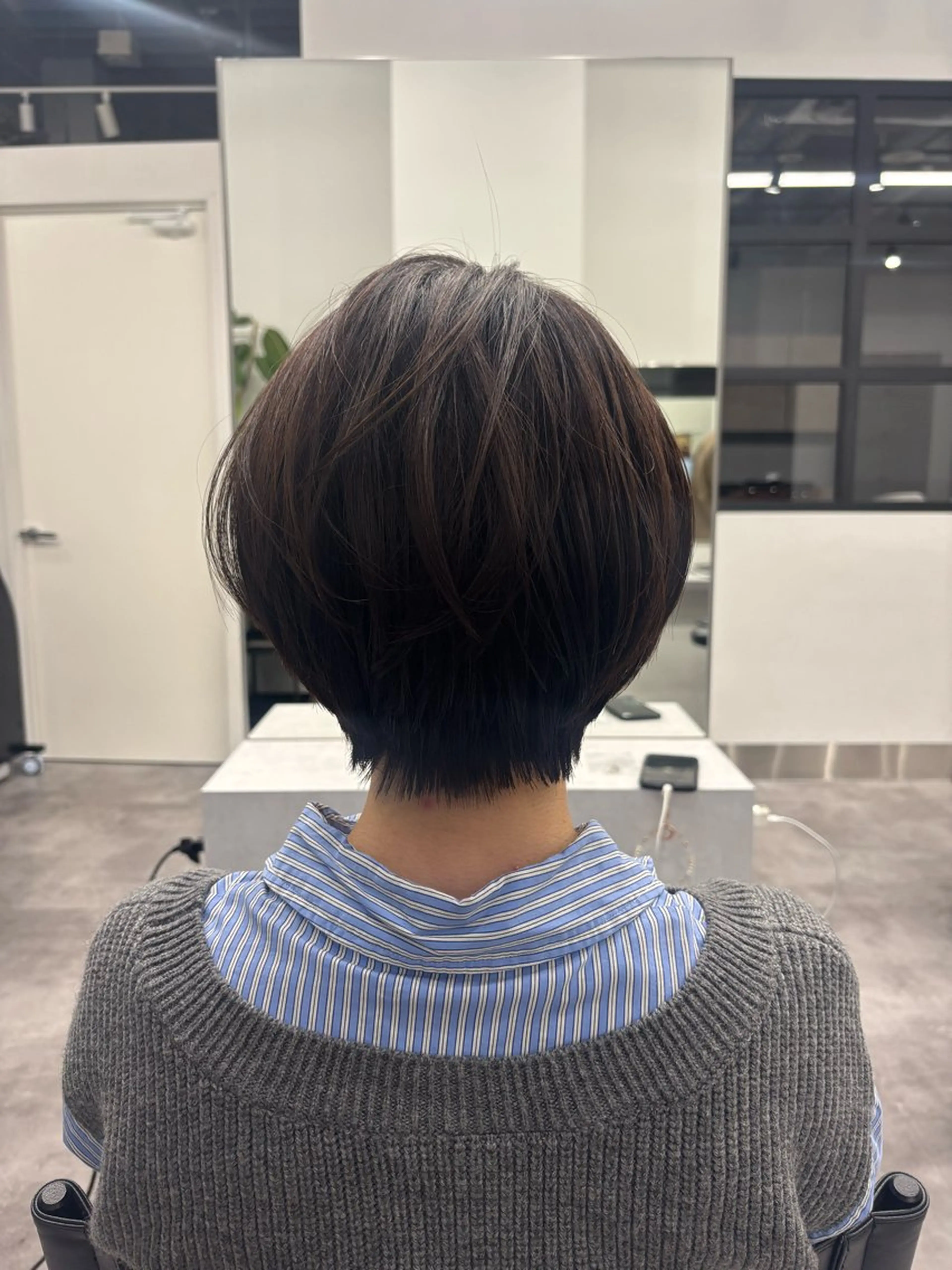 ショート カラー ヘアアレンジ マエダ アズミ🌱のヘアスタイル