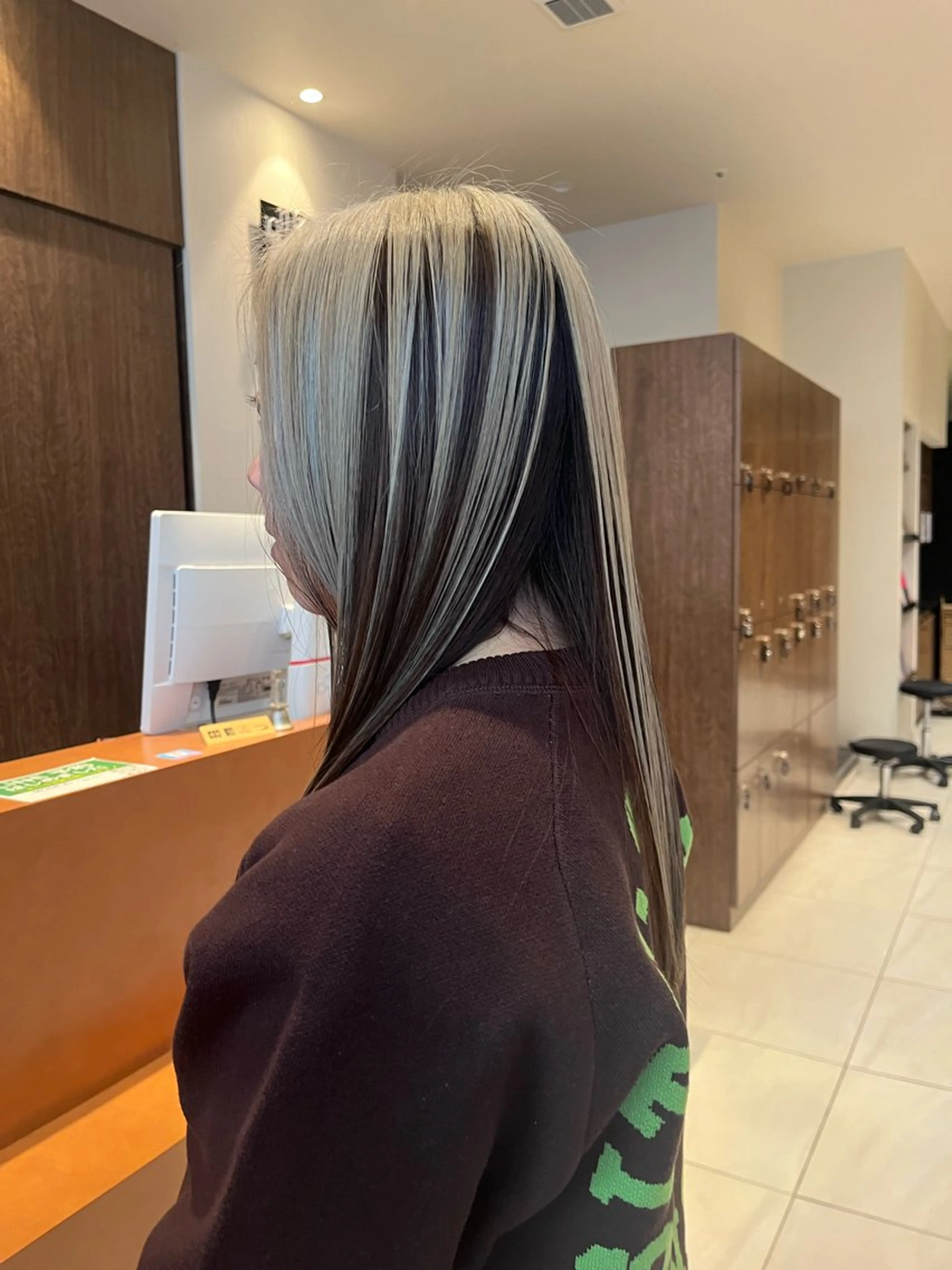 ロング ハイライト ヘアカラー ブリーチ・ツヤ髪特化 レイヤー🥝ルナのヘアスタイル