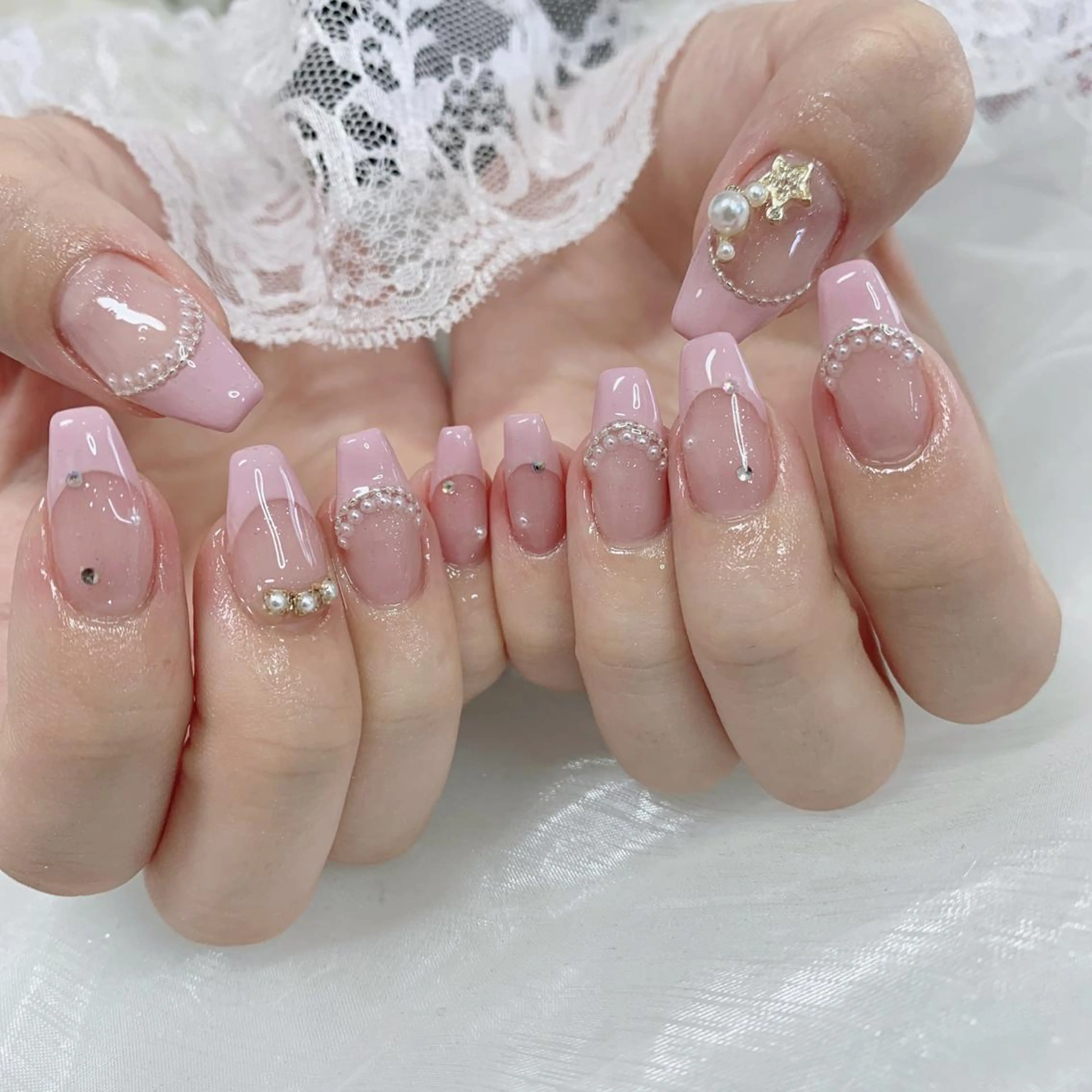 ネイル ハンドネイル La neige* yuki 🥯🍑のネイルデザイン