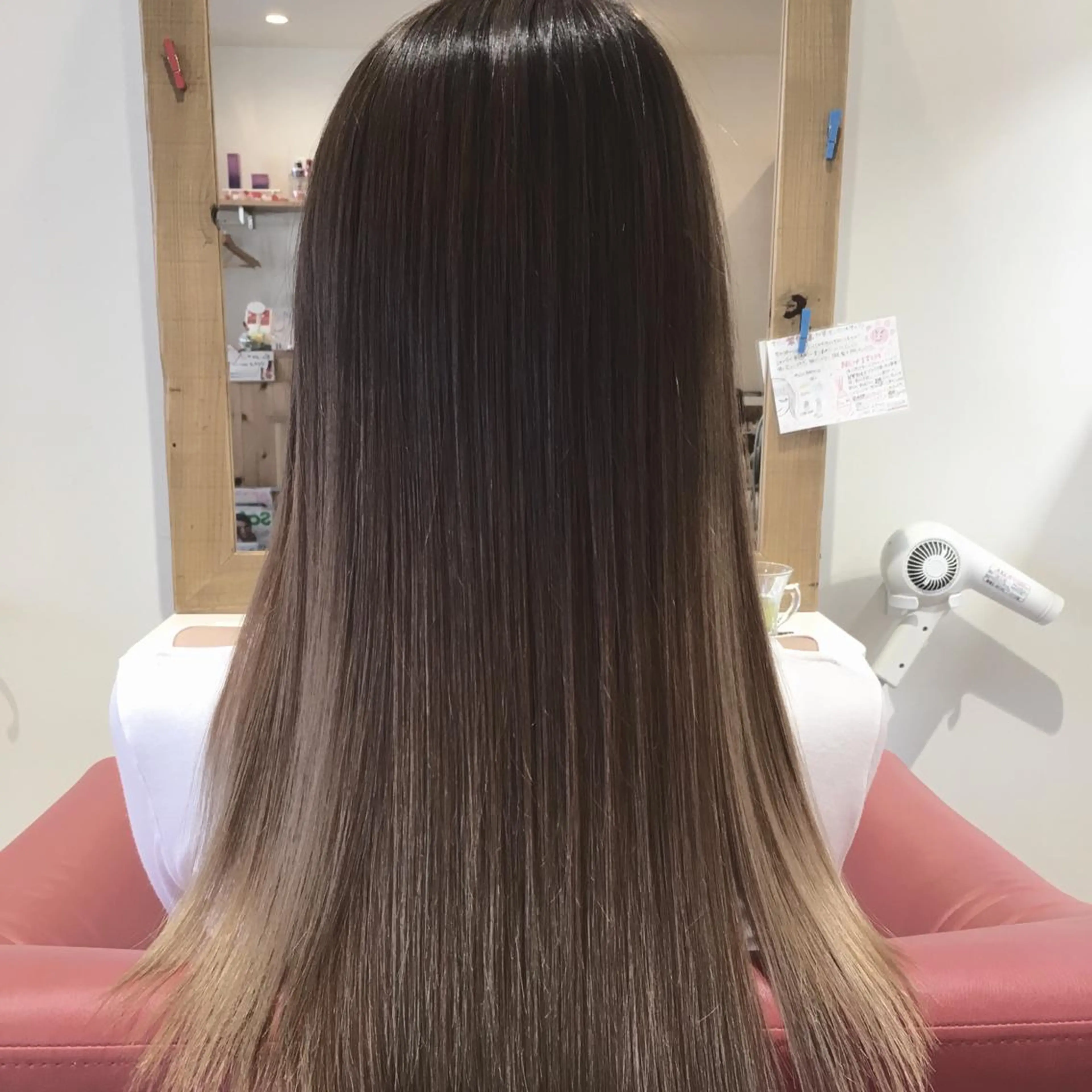 セミロング ロング カラー グラデーションカラー ハイライトカラー ハイライト hair_mellow所属・ゴトウ ノブヒトのヘアスタイル