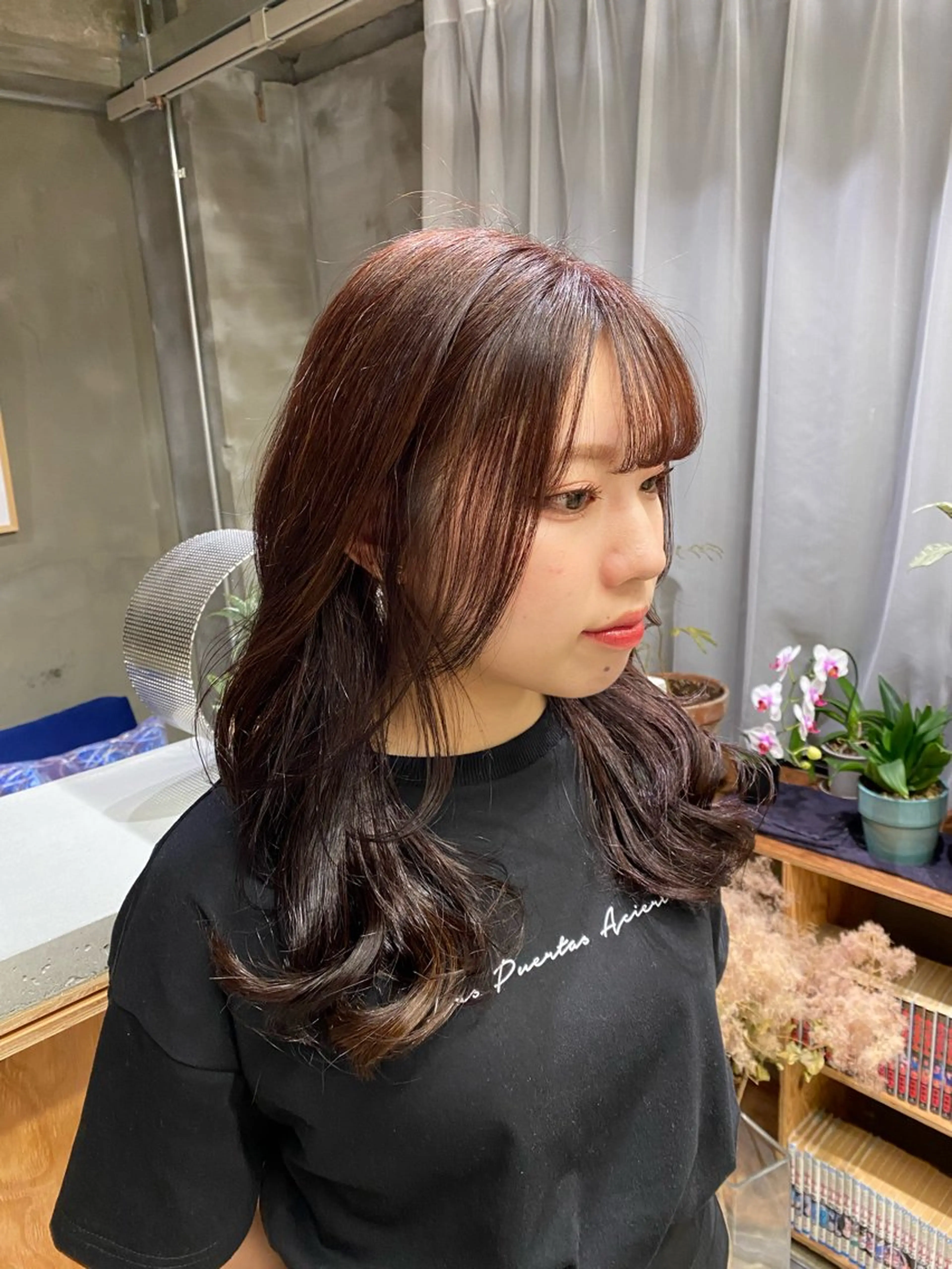 ロング カラー ブラウンカラー ピンクカラー ピンクブラウン ume所属・LILi リリのヘアスタイル