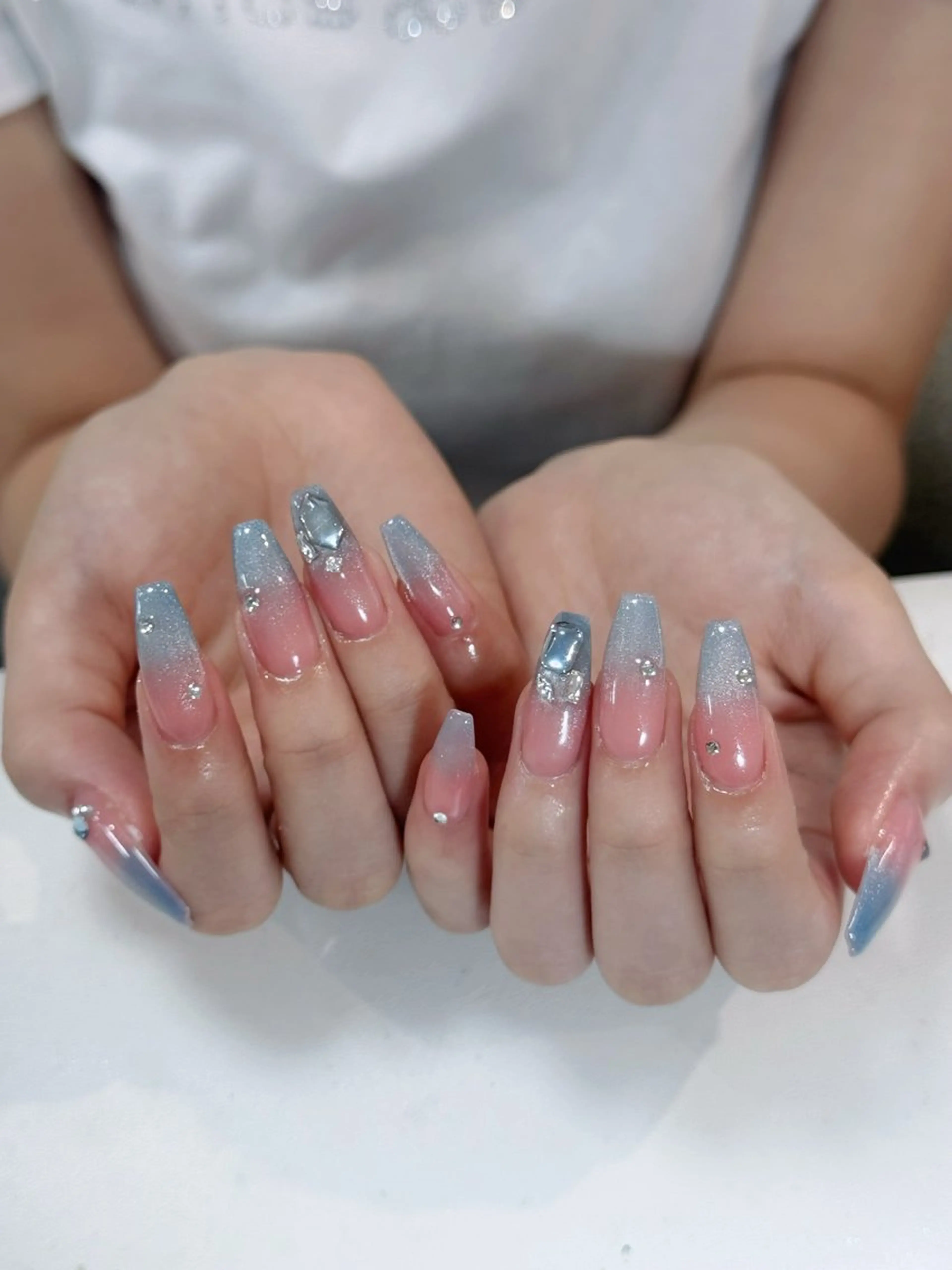 ネイル フレンチネイル ジェルネイル キラキラネイル 韓国ネイル レース ハンドネイル Julli nail studio所属・Julli NailStudioのネイルデザイン