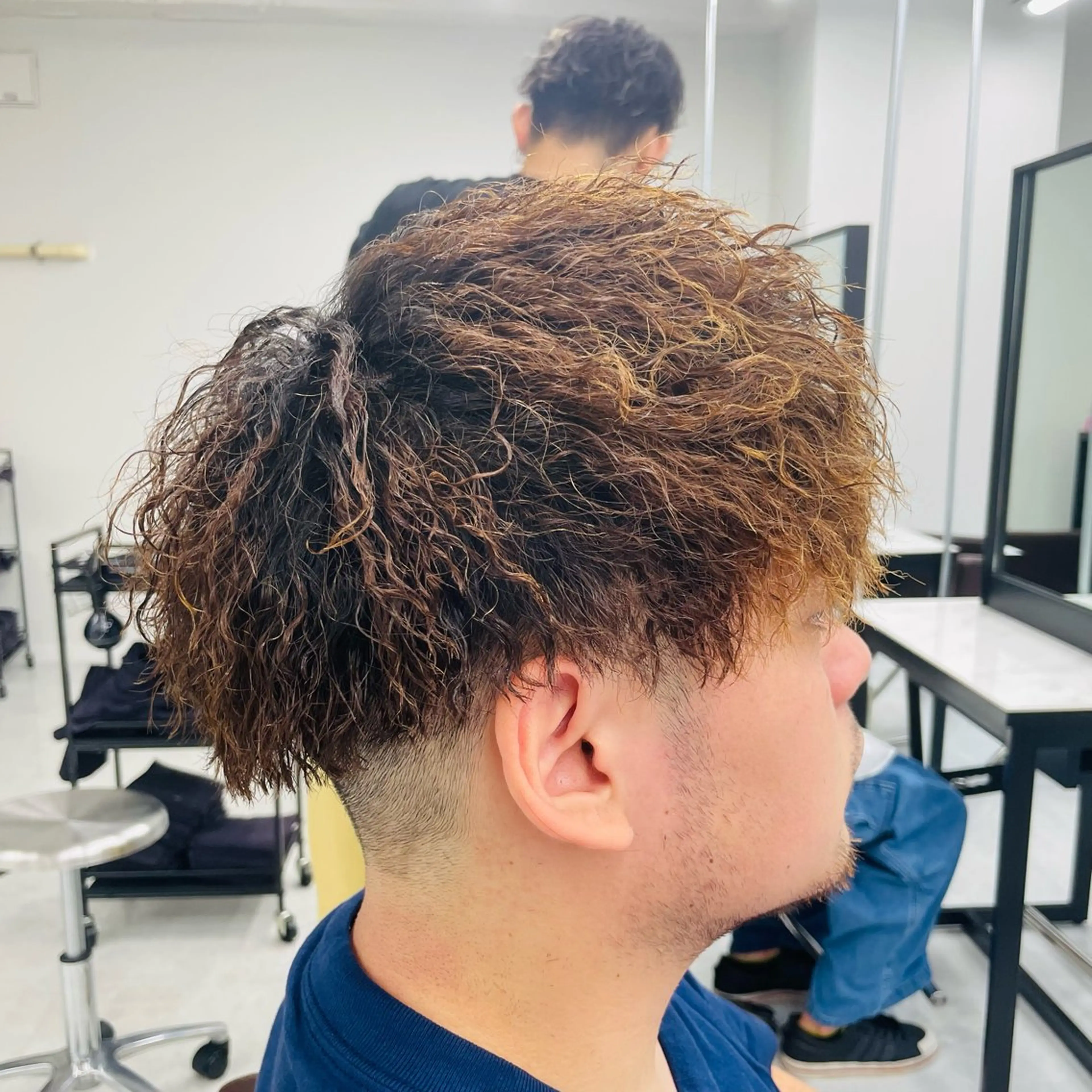 ミディアム パーマ メンズ メンズカット特化✂︎ SHINGO 本厚木のヘアスタイル