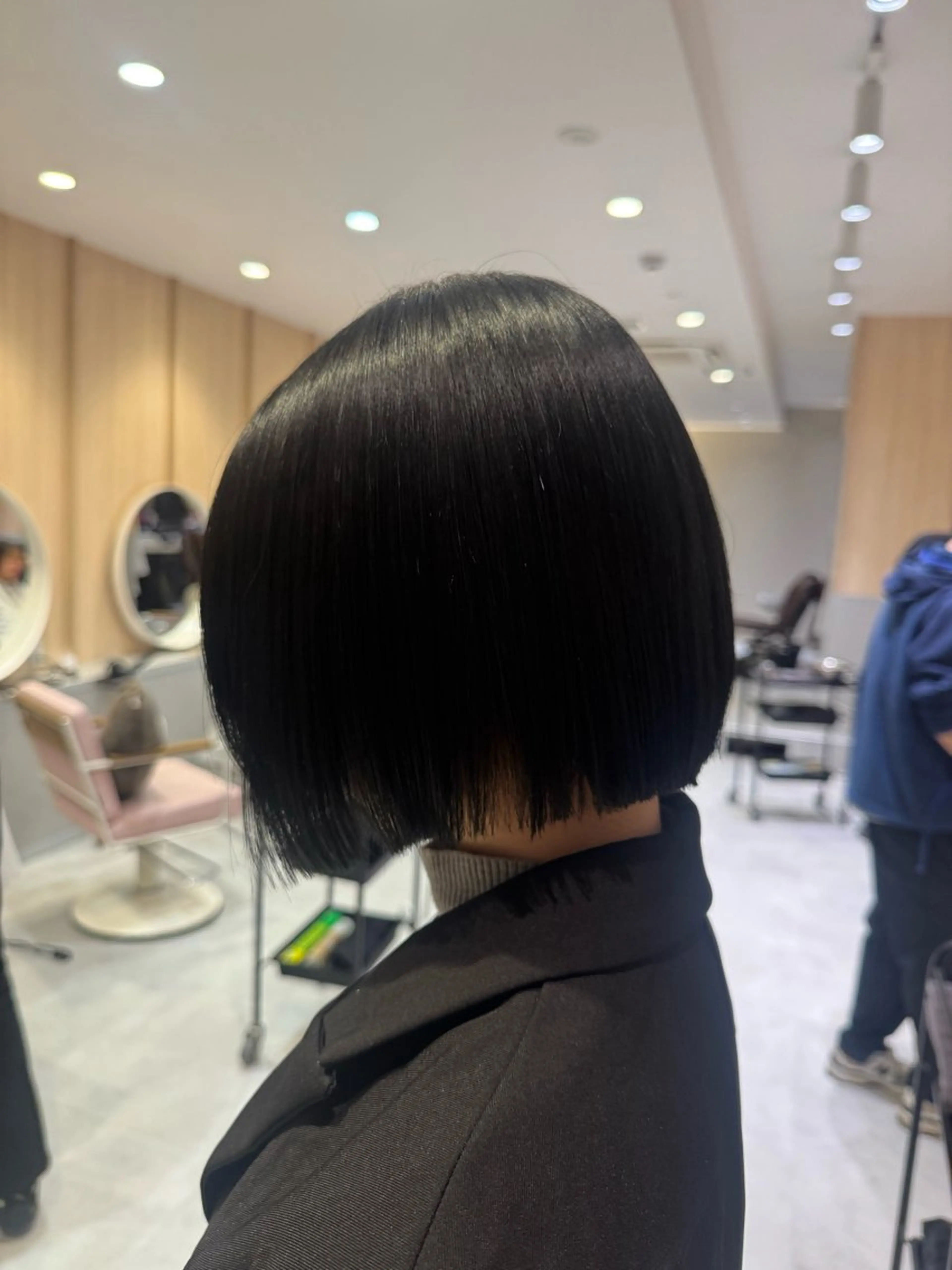 ショート カラー カット ヘアカラー 縮毛矯正 BELLE by revo所属・𝘀𝗮𝗲/ 艶髪/ショートボブのヘアスタイル