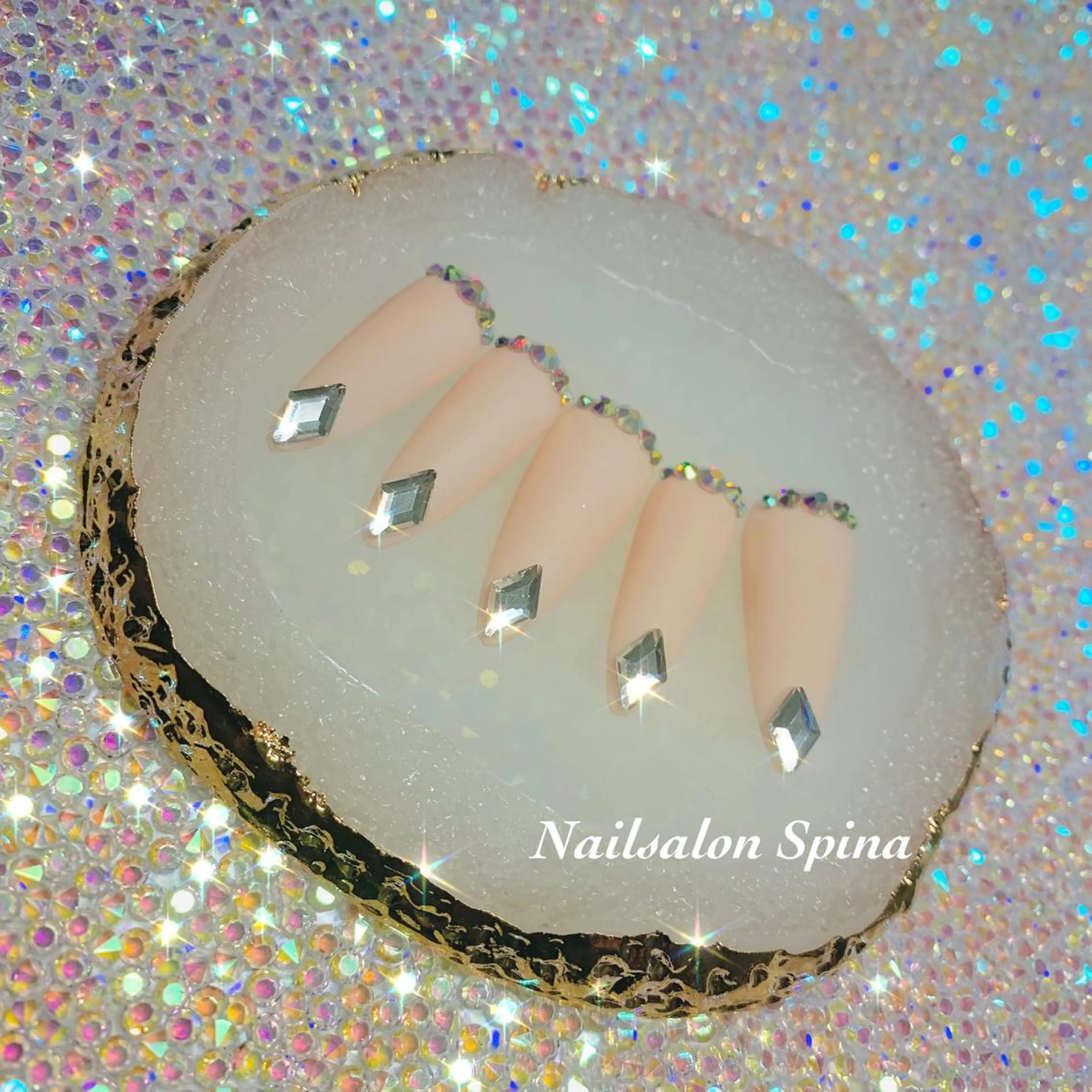 ネイル アートネイル ジェルネイル 韓国ネイル パラジェル ストーンネイル Nailsalon Spina 琴美のネイルデザイン
