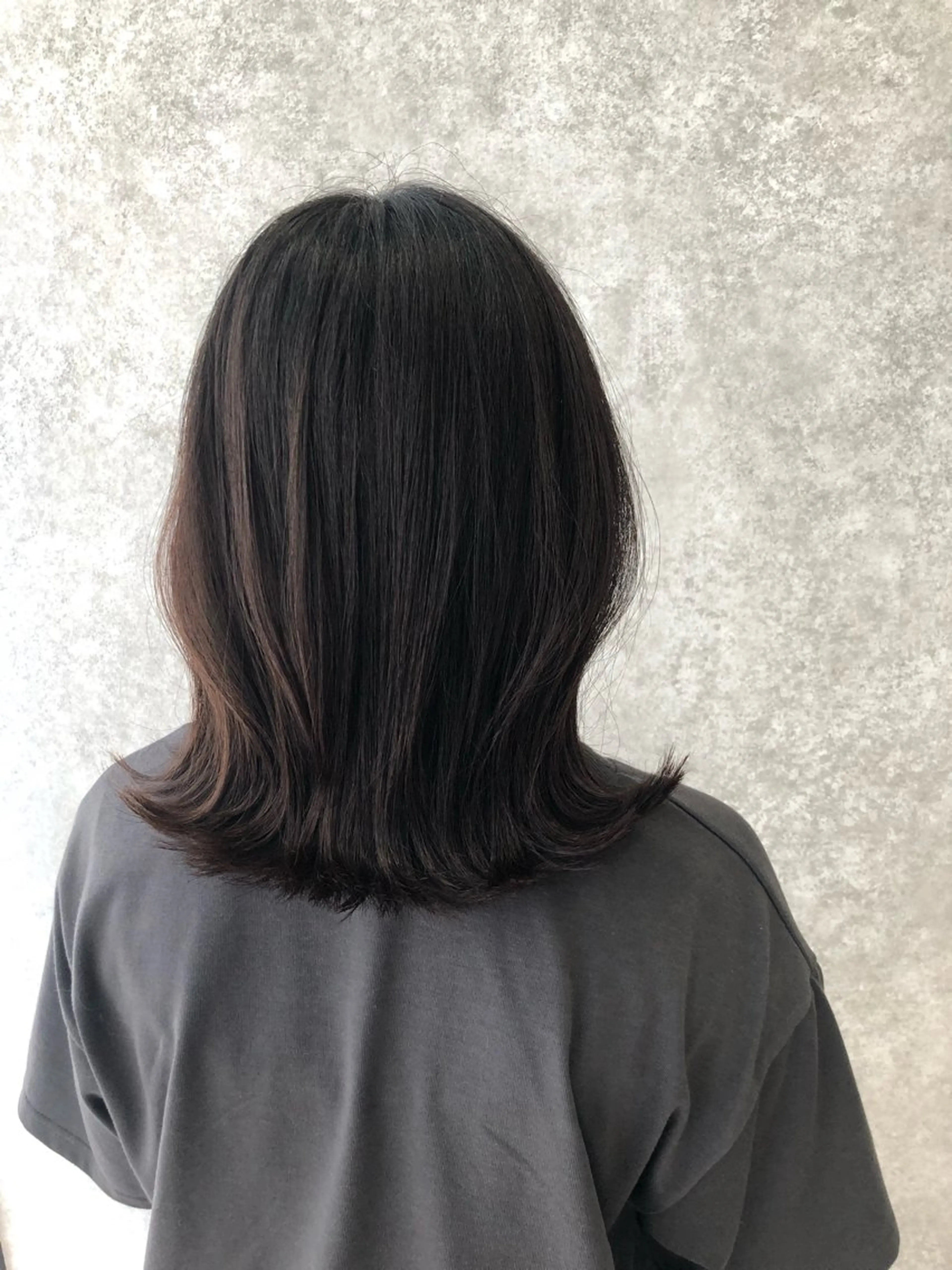 ミディアム 飛田 由貴のヘアスタイル