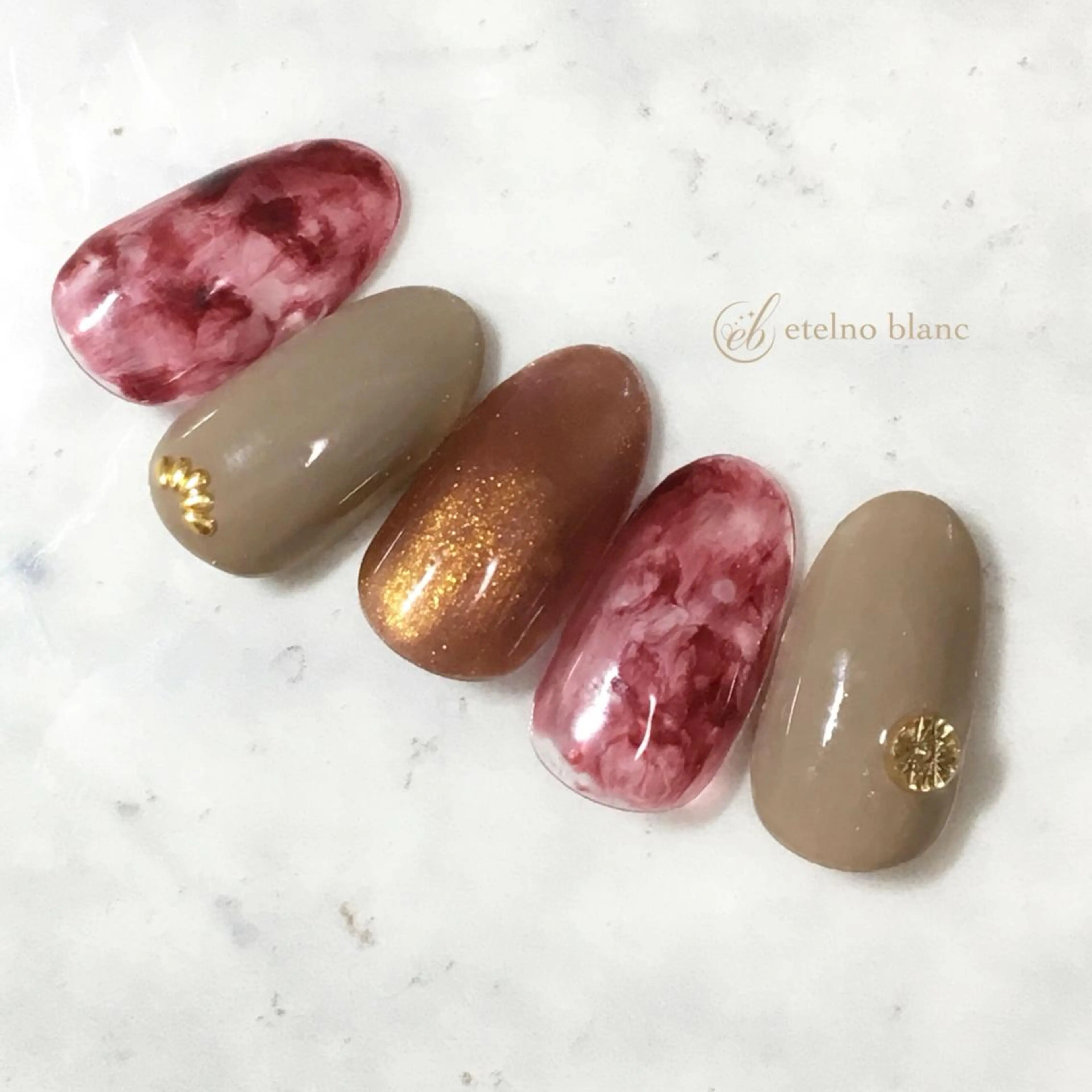 ネイル etelno blanc中目黒のネイルデザイン