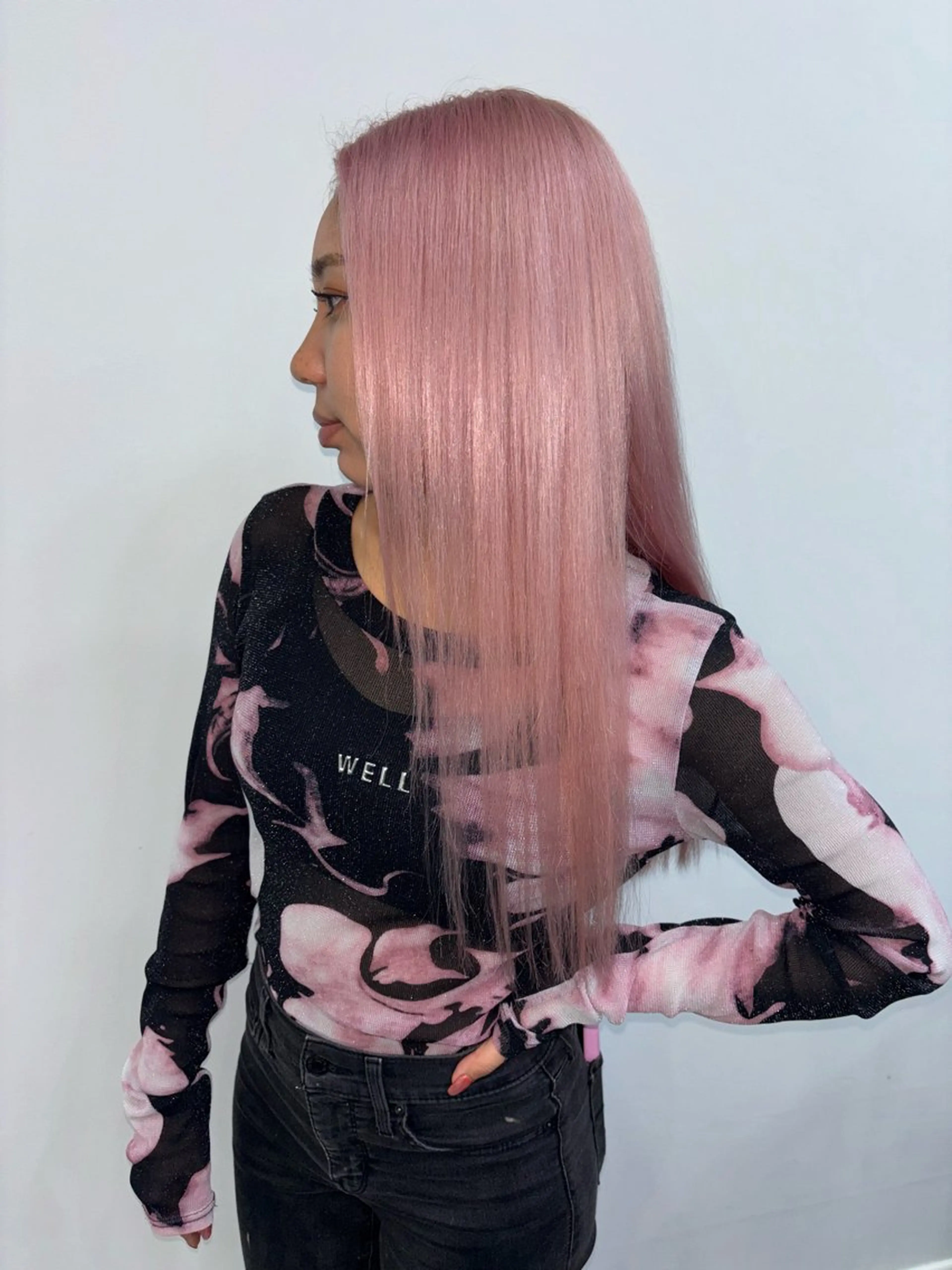 ロング カラー ピンクカラー ギミックパシャ所属・三谷 みゆのヘアスタイル