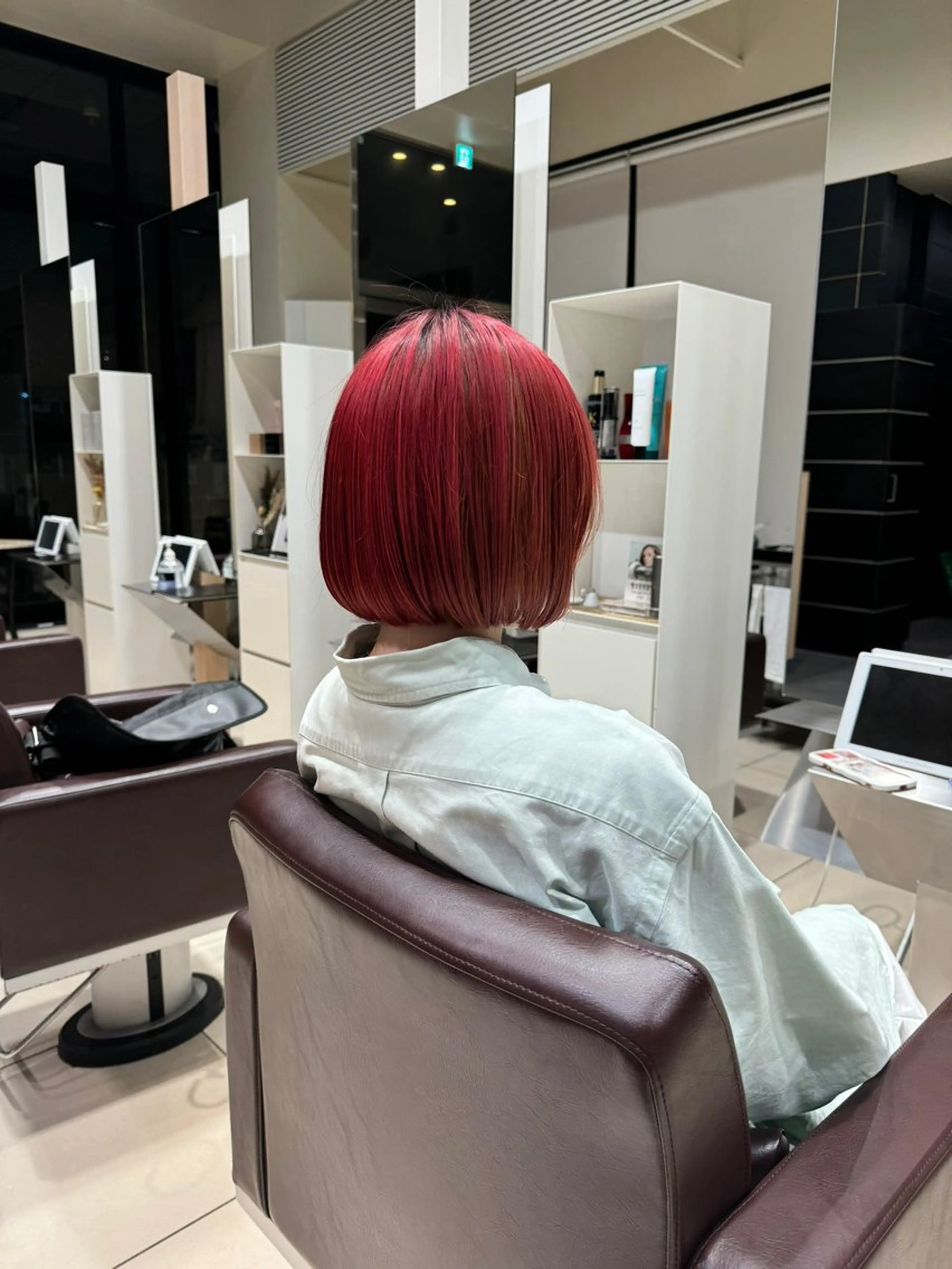 ミディアム カット ヘアカラー トリートメント フルノコウキ/新宿/ レイヤーボブ/韓国風のヘアスタイル
