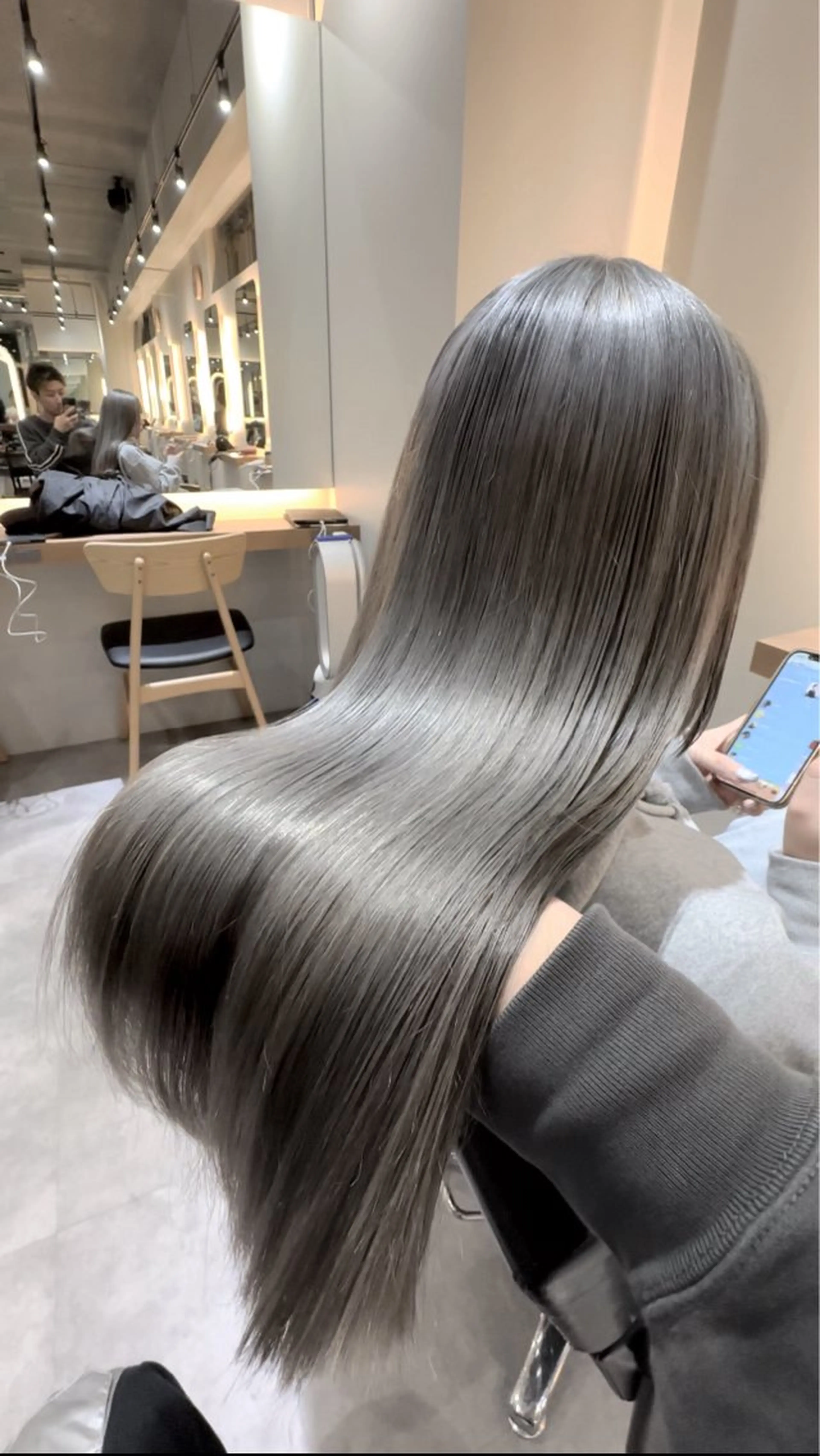 ロング カラー ブリーチ ケアブリーチ イヤリングカラー インナーカラー ヘアカラー トリートメント レイヤーカット/ ブリーチカラー/雅人のヘアスタイル