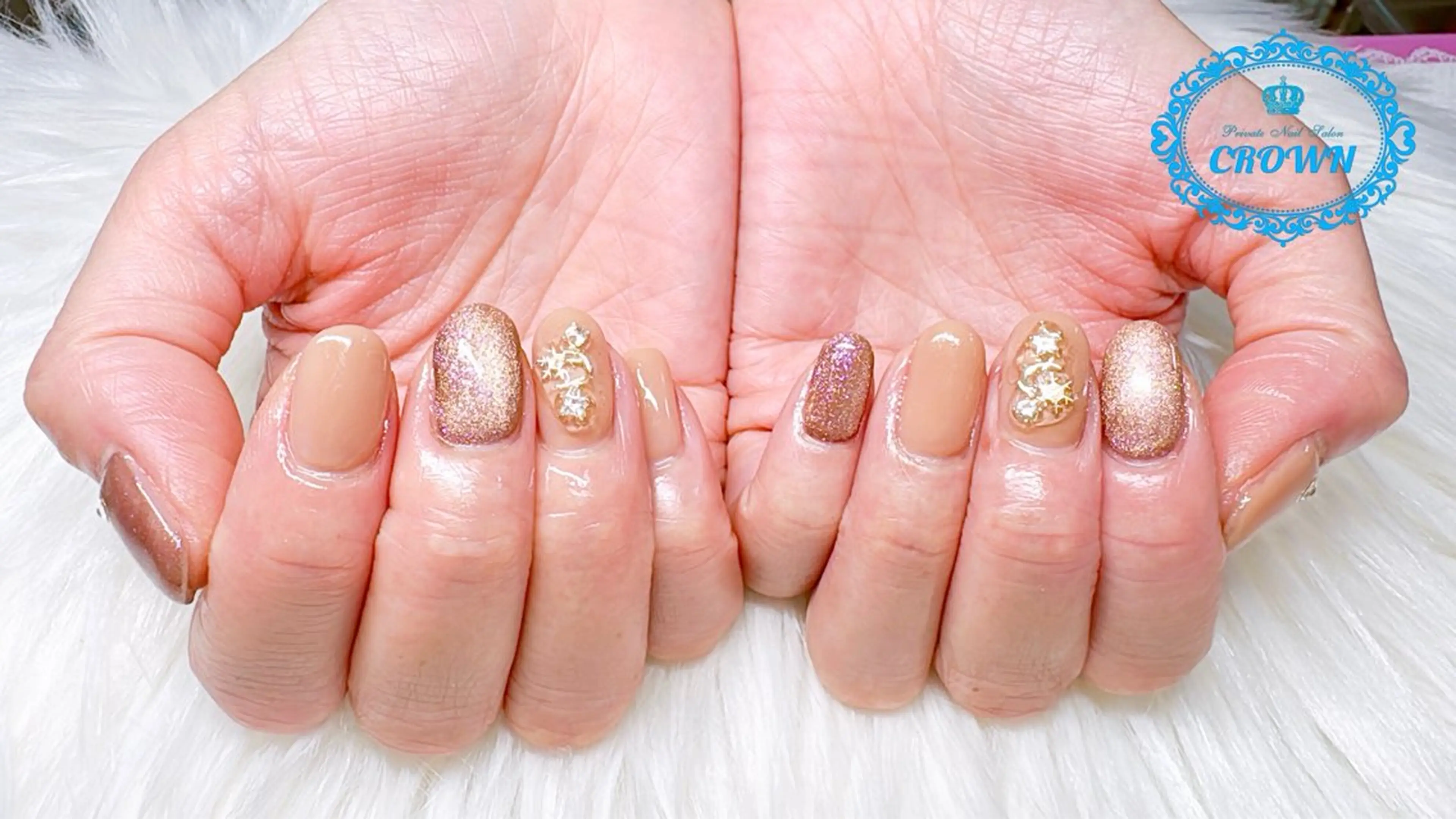 ネイル CROWN プライベートサロンのネイルデザイン