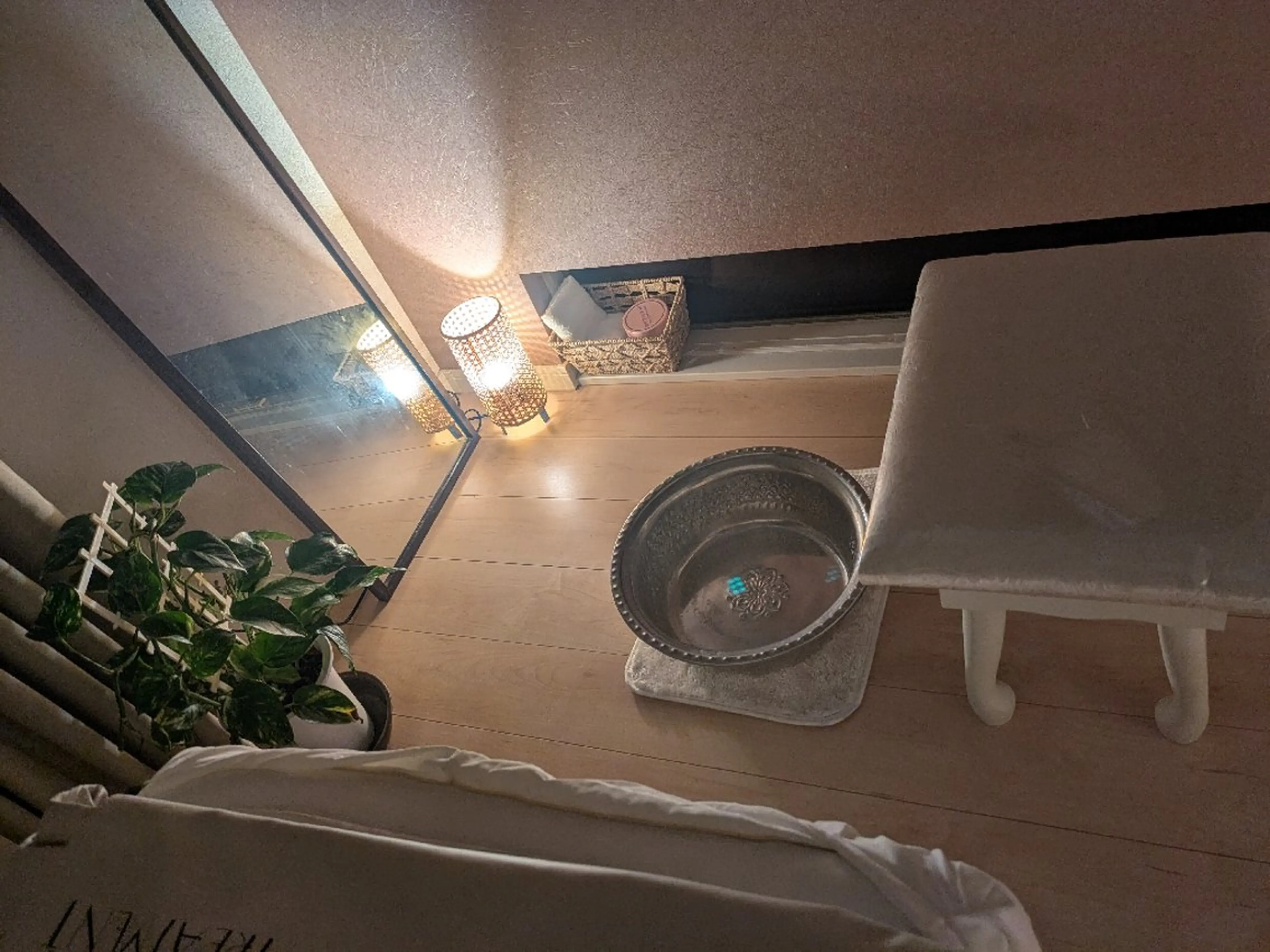 全身もみほぐし60分＆足浴リンパ15分の写真