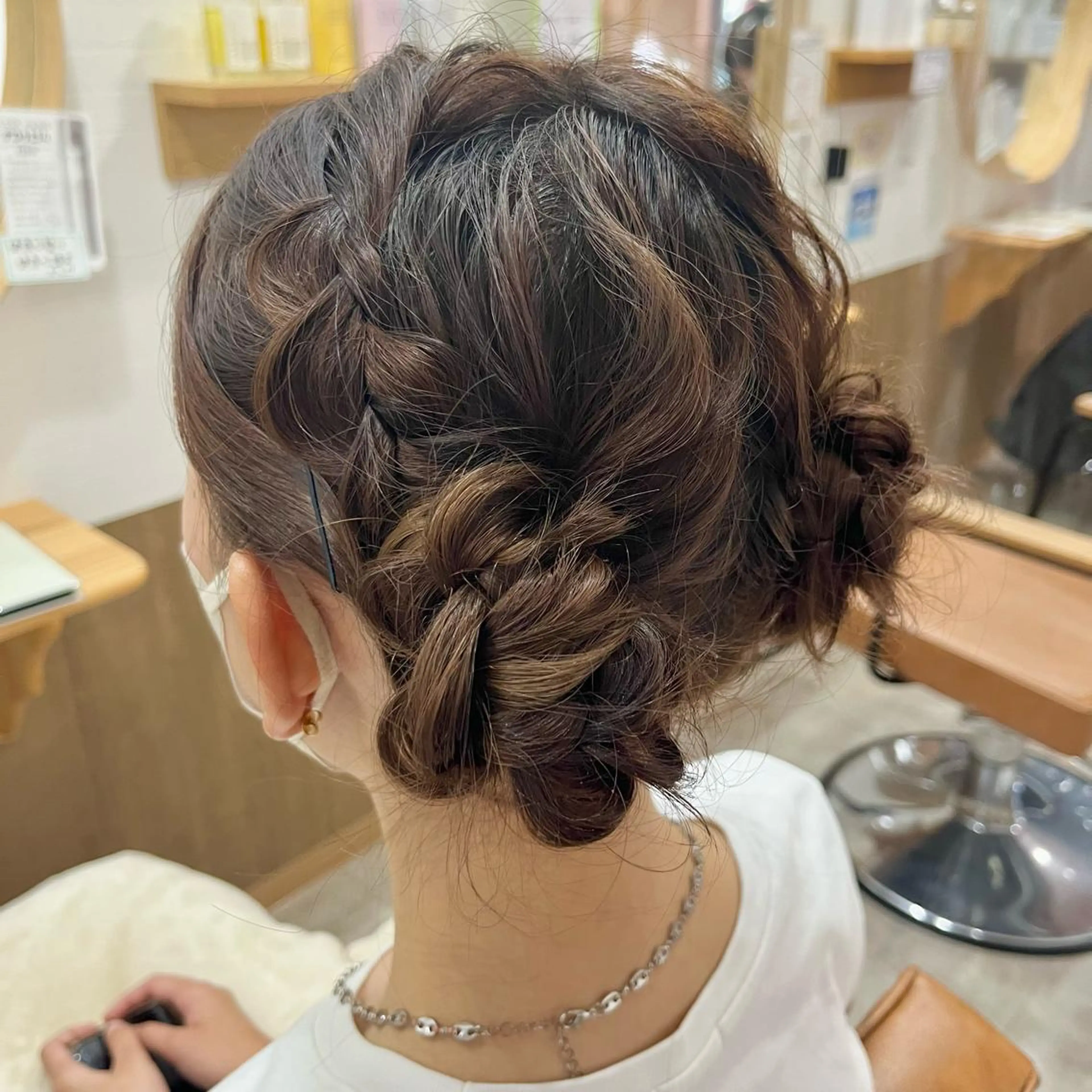 セミロング ヘアアレンジ ヘアセット 推し活美容師 🩵 Hayashiのヘアスタイル