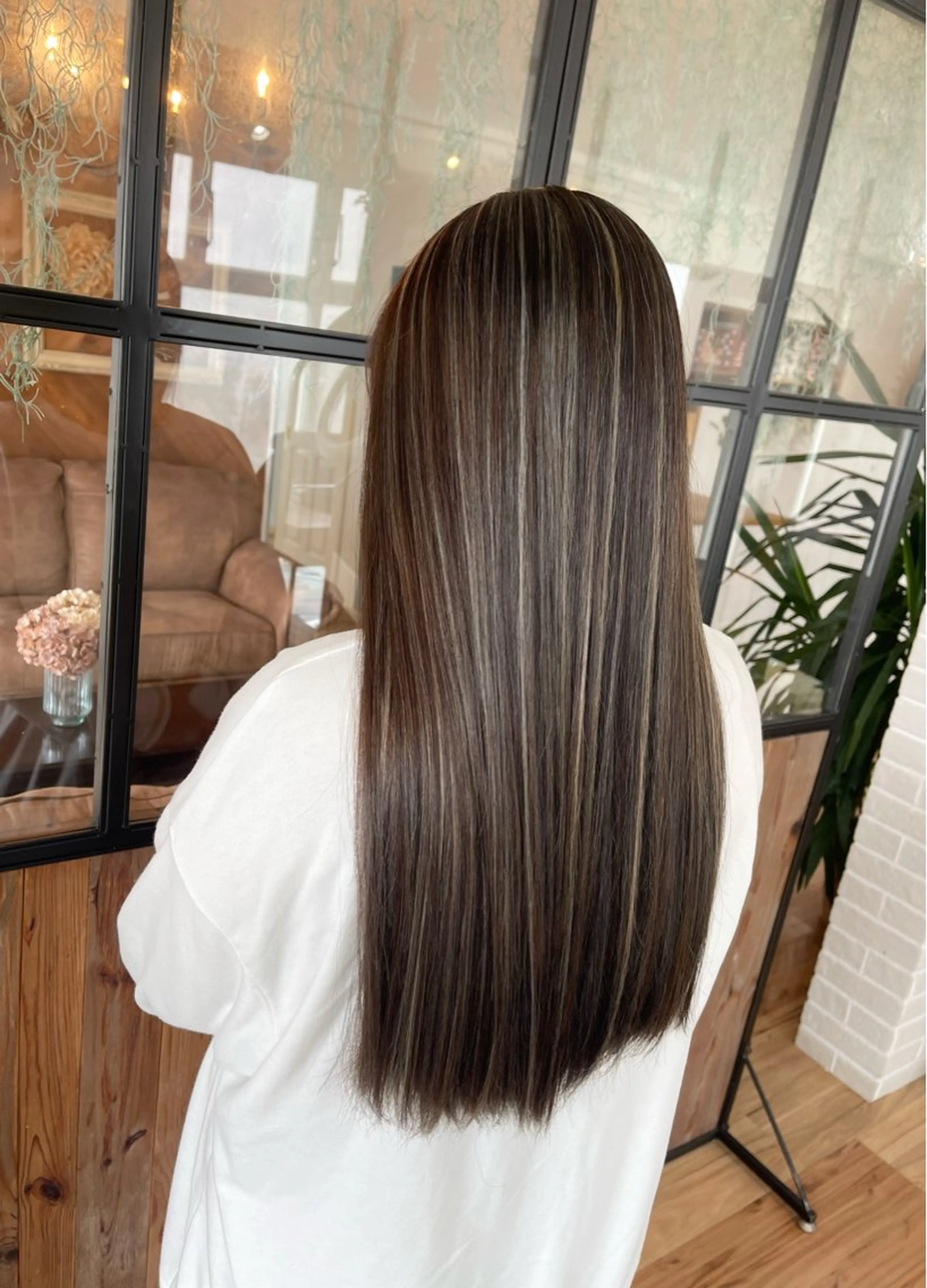 カラー LA BELLA所属・LA BELLA マリナのヘアスタイル