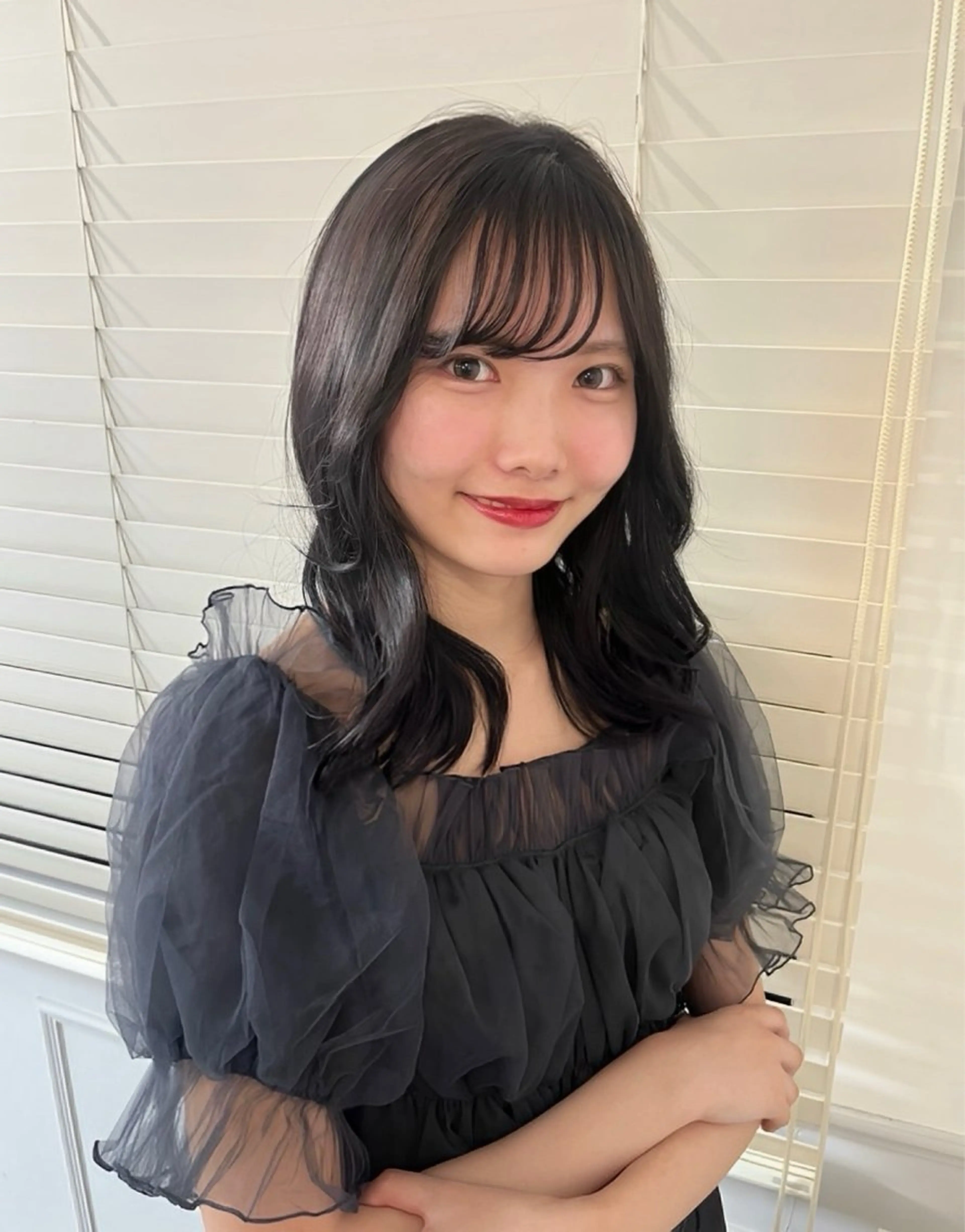 カラー 山浦 那奈のヘアスタイル