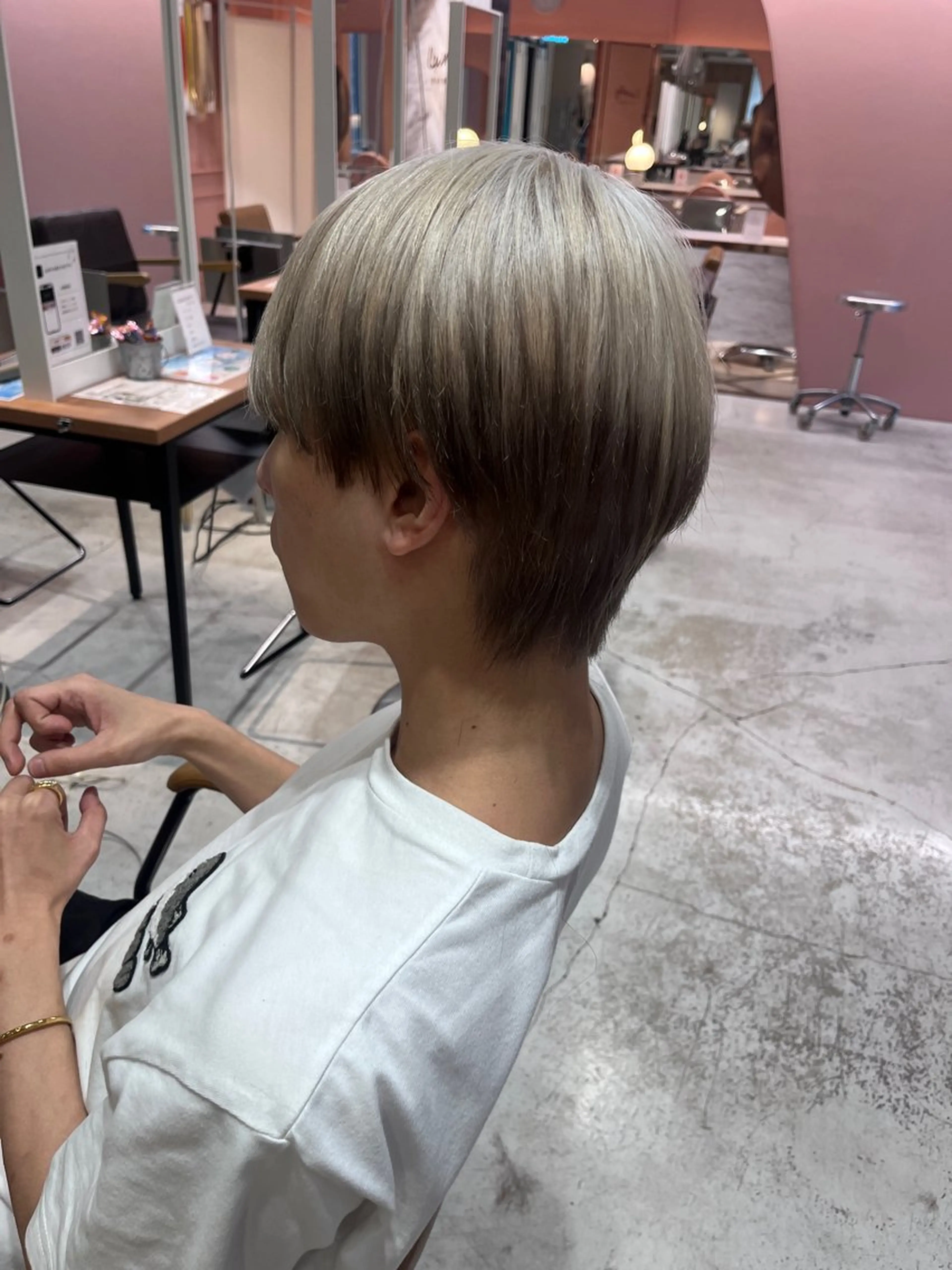 カラー メンズ カット ヘアカラー 大阪韓国メンズ特化 LUNAのヘアスタイル