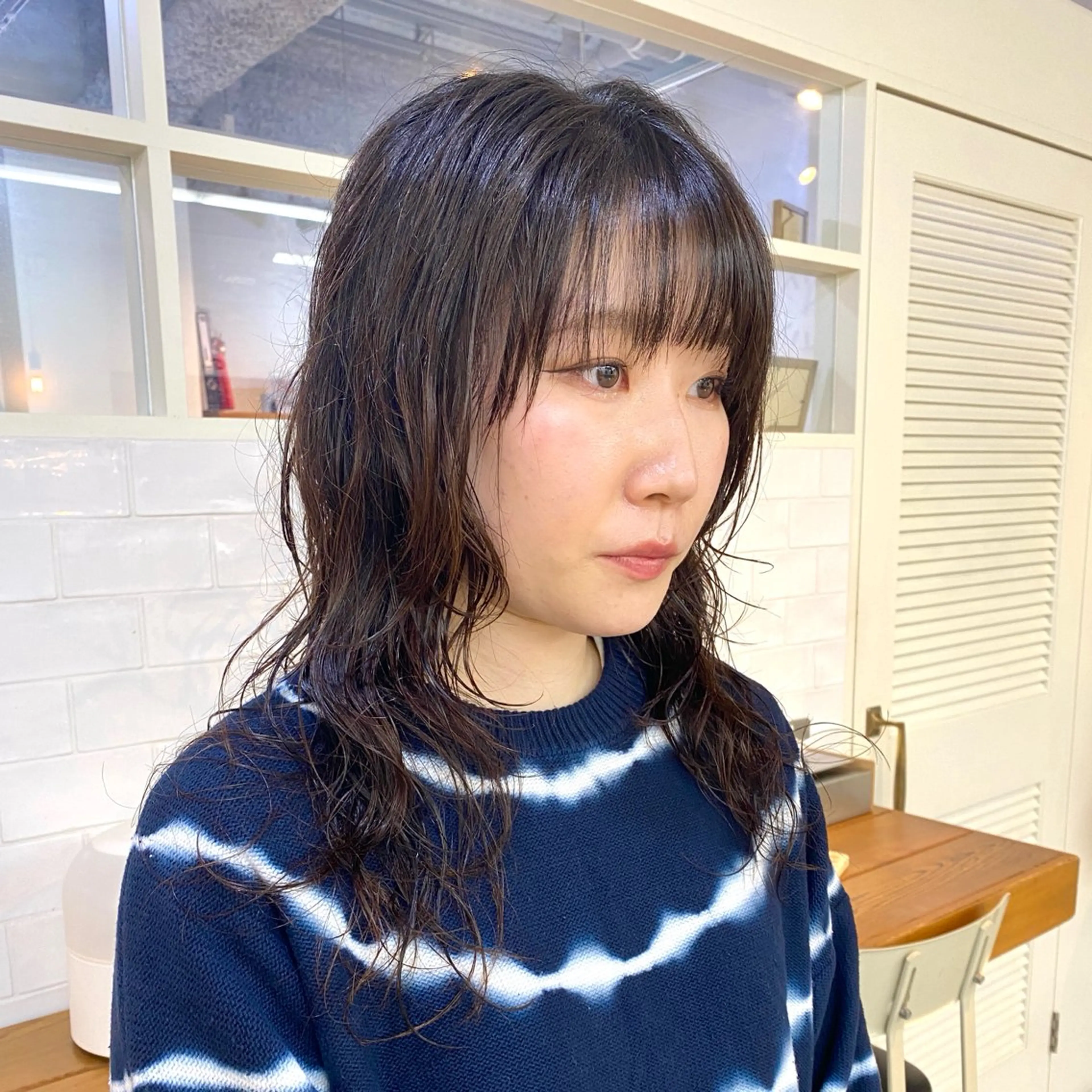 セミロング パーマ オリーブカラー🫒 透明感カラーMAOのヘアスタイル