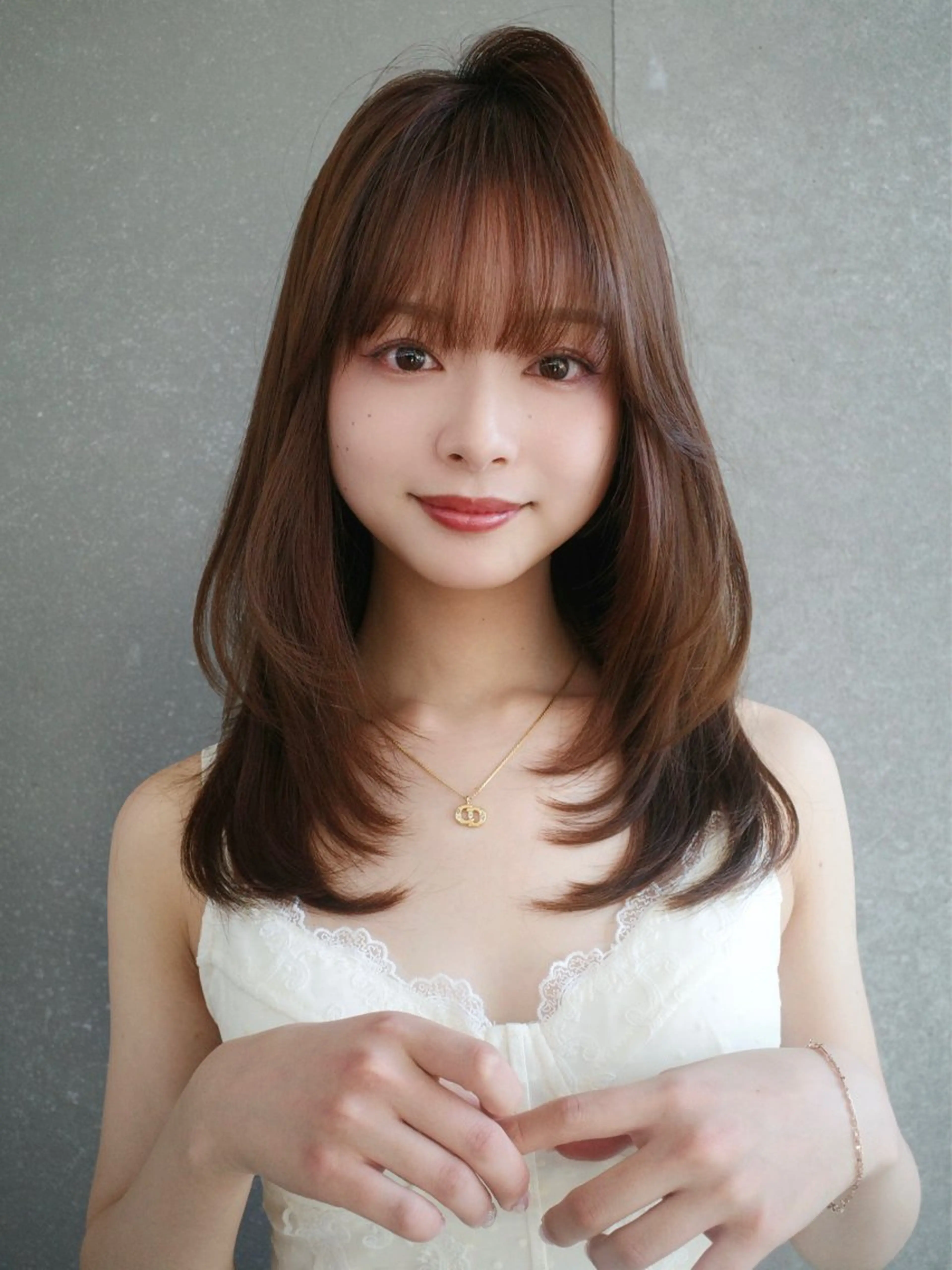 ミディアム カラー パーマ ベージュカラー レイヤーカット 縮毛矯正 【美髪矯正) 吉村　清志のヘアスタイル