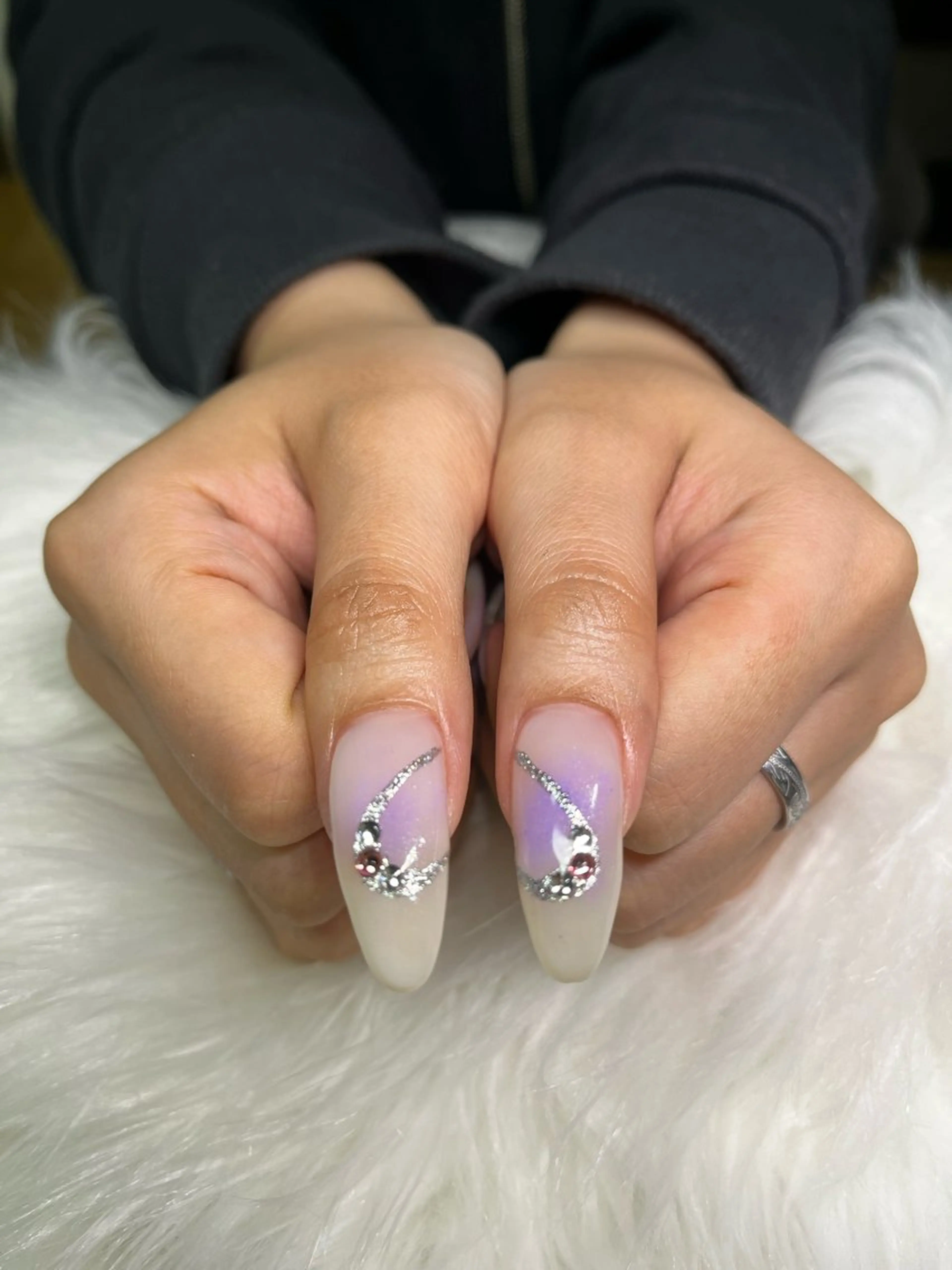 ネイル チークネイル ピンク パープル ハンドネイル 🏠自宅 サロン💅natsuのネイルデザイン