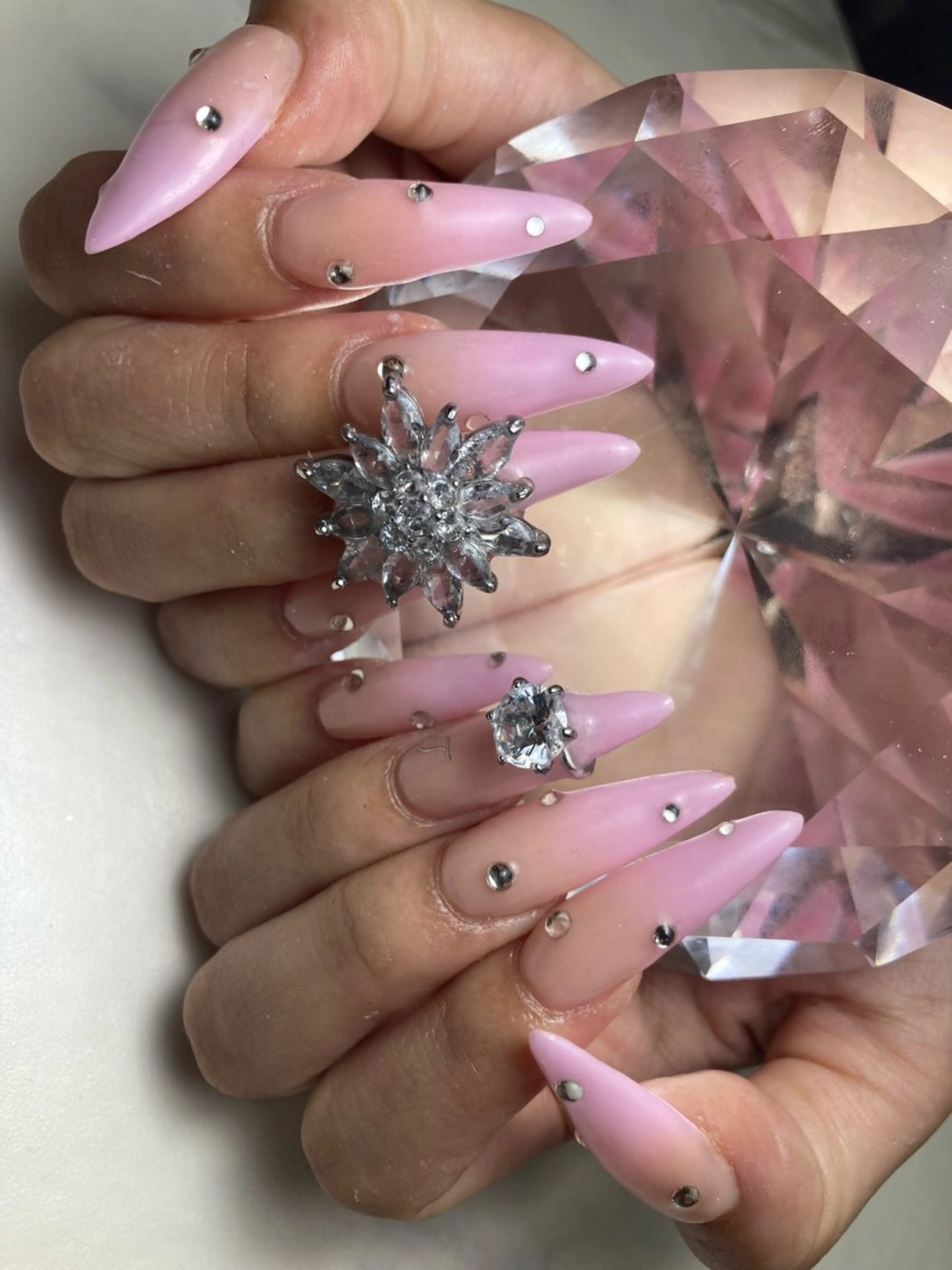 ネイル nailALBA 安蒜良彰のネイルデザイン