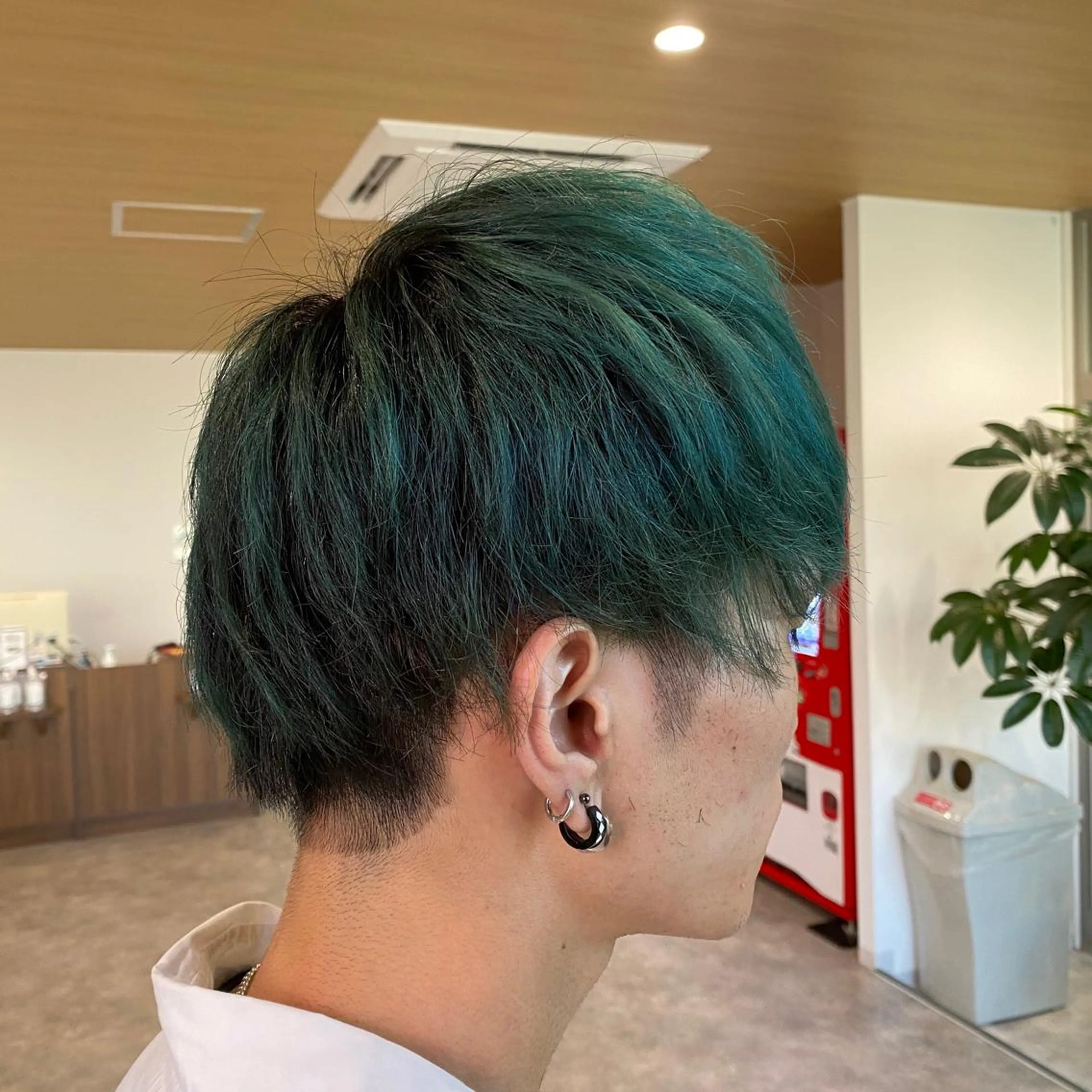 ショート カラー メンズ 松本 直也のヘアスタイル