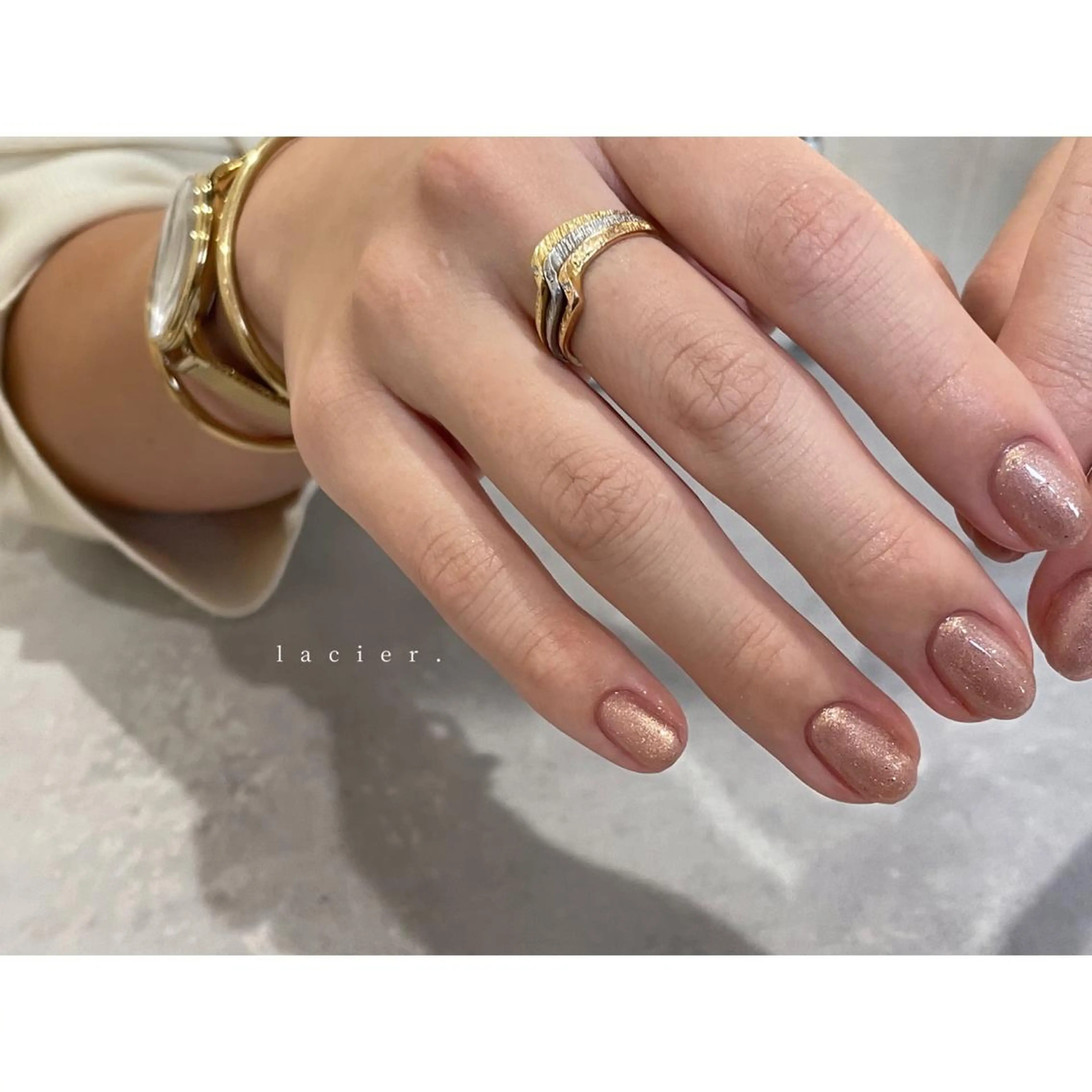 ネイル アートネイル ミラーネイル ニュアンスネイル オフィスネイル ワンカラーネイル ハンドネイル lacier nailのネイルデザイン