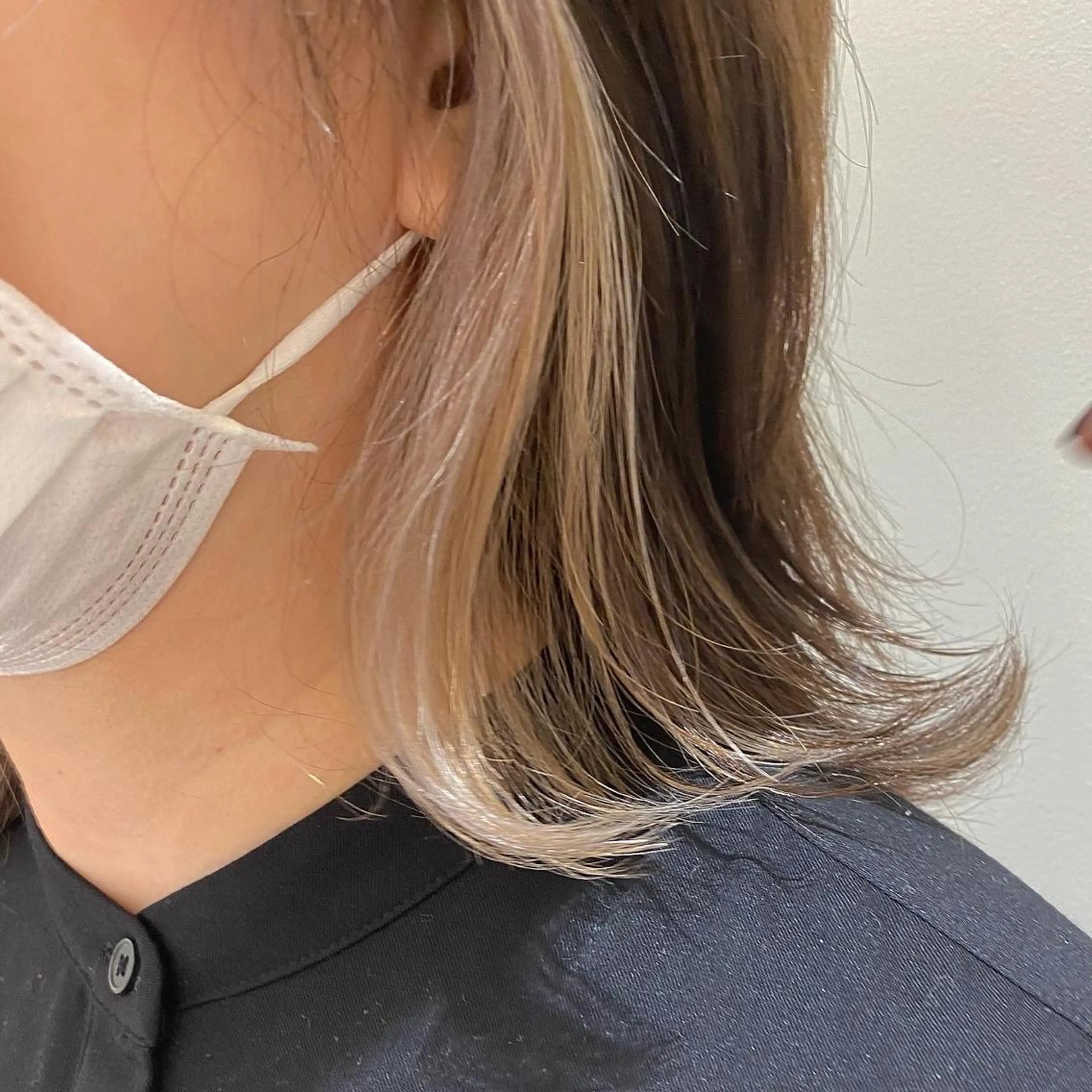 ミディアム カラー カット ヘアカラー トリートメント プレイングカラー🤍 細めハイライトのヘアスタイル