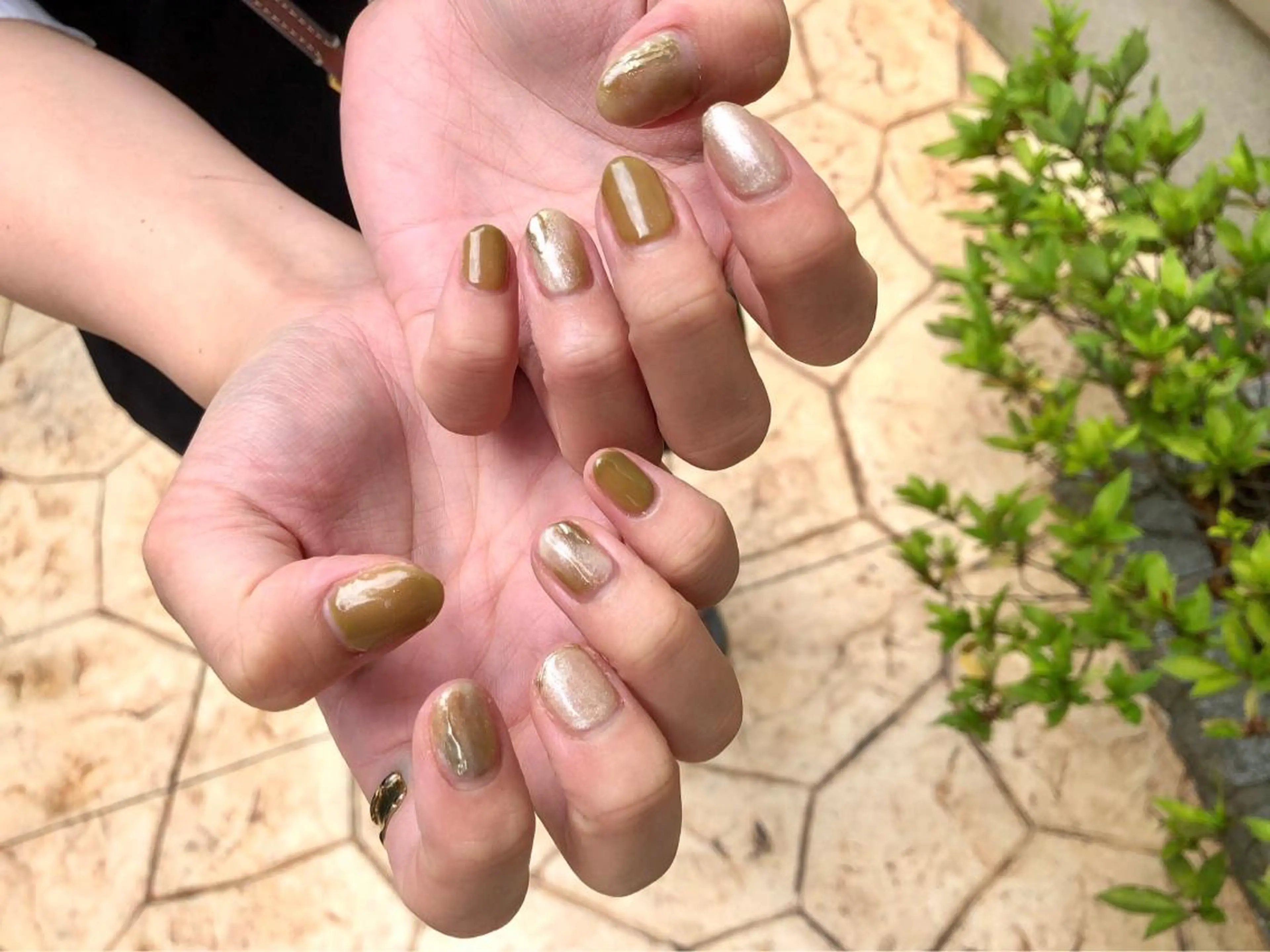 ネイル ミラーネイル ニュアンスネイル ピスタチオネイル felice nailのネイルデザイン