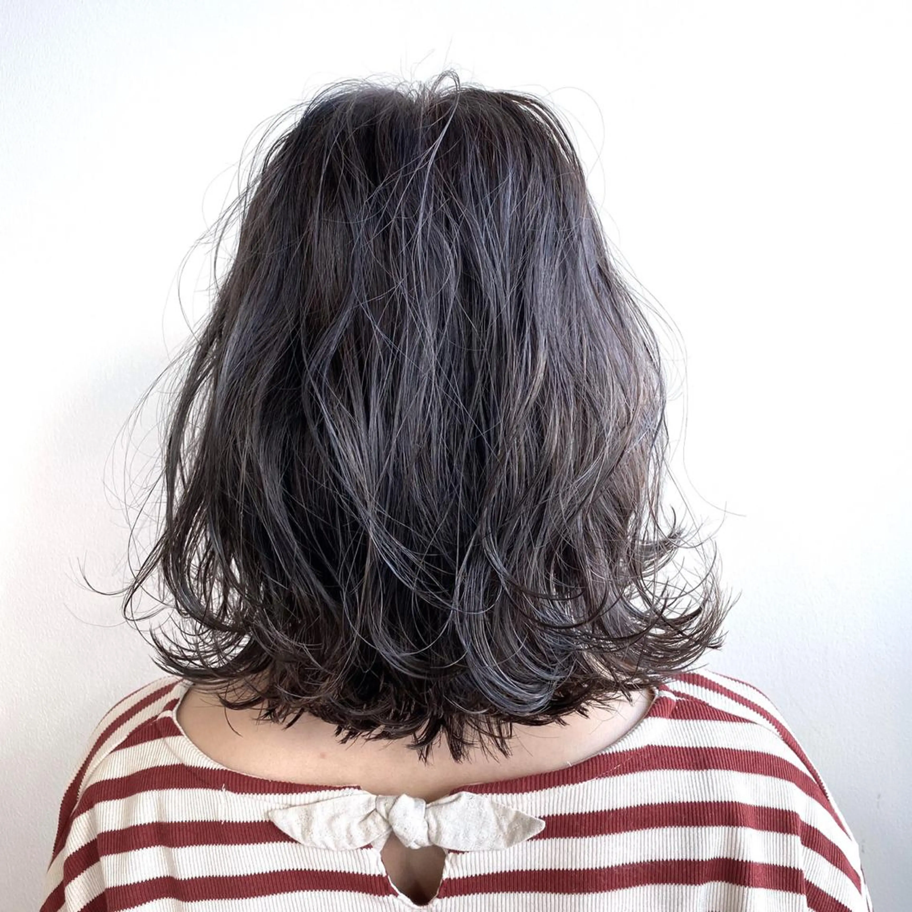 ミディアム カラー グランジヘア 無造作ヘアHYUGAのヘアスタイル