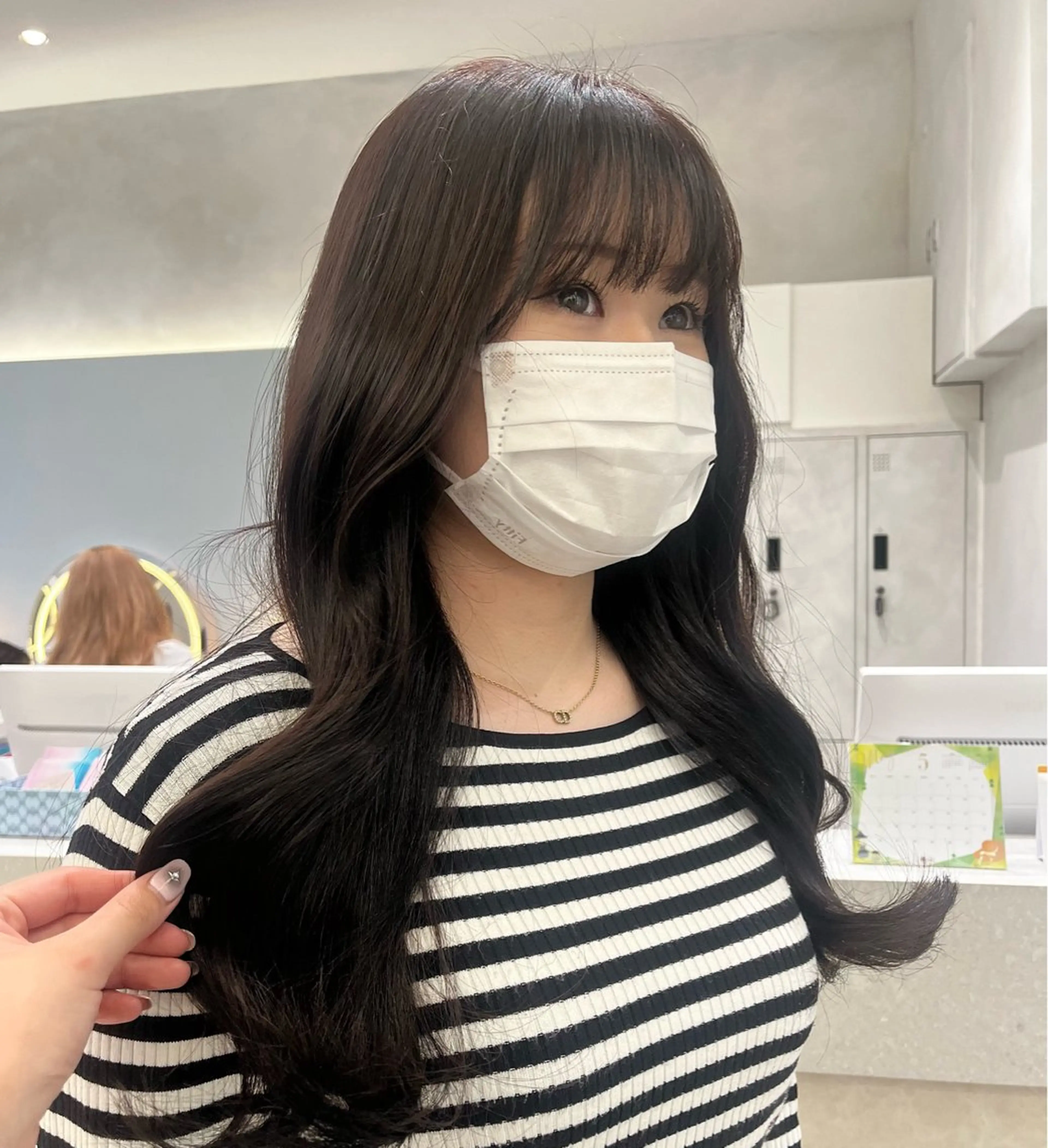ロング 𝑴𝑰𝑯𝑶 ／ワンホンヘアのヘアスタイル