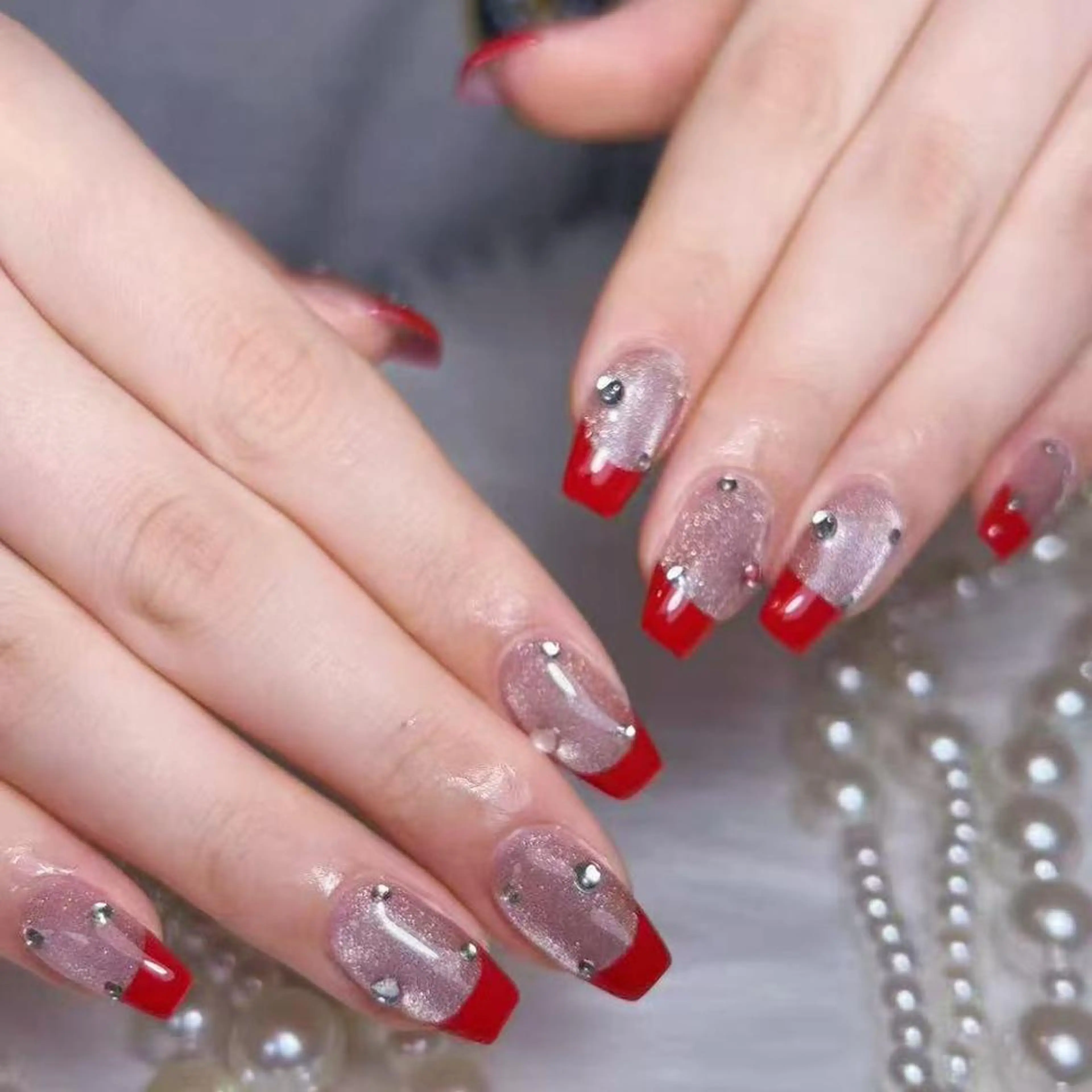 ネイル アートネイル オーロラネイル ガーリー キラキラネイル 韓国ネイル ハンドネイル DIAMOND 💅のネイルデザイン