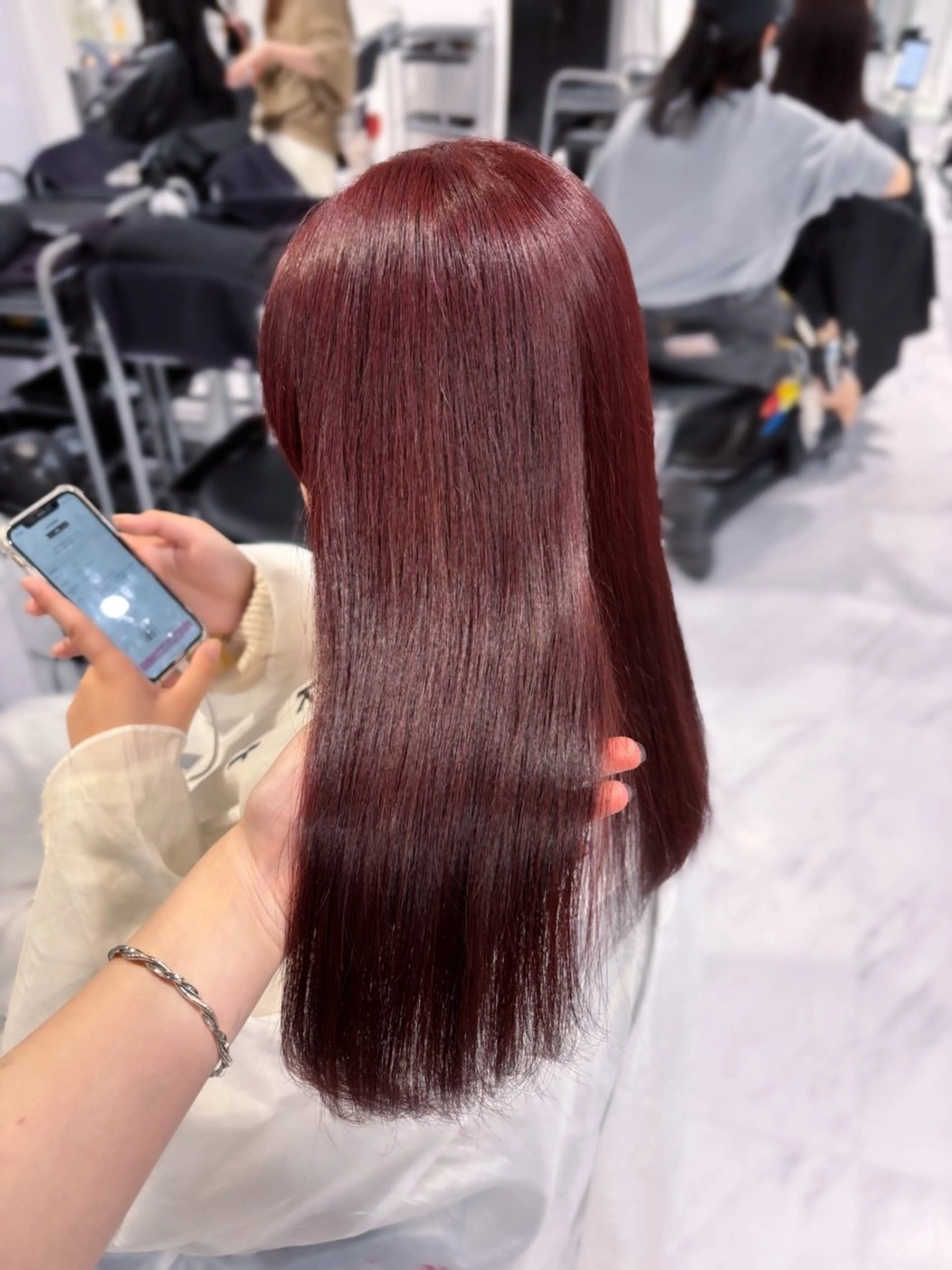 ロング カラー ブリーチ ダブルカラー ブリーチなしカラー レッドカラー 髪質改善 表参道♡暗髪^ྀི 艶カラー♡アユミのヘアスタイル