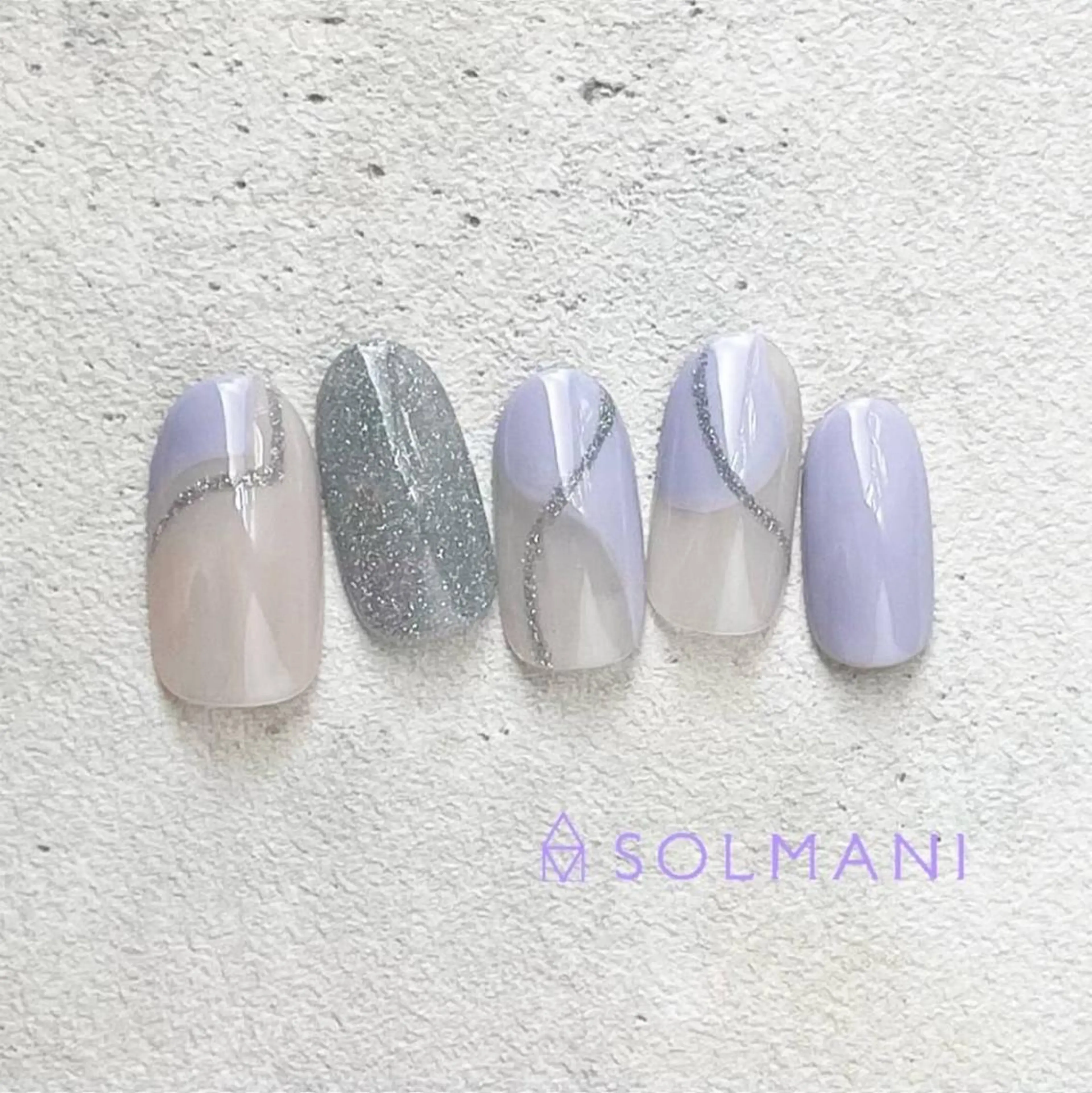 ネイル SOLMANI 予約担当のネイルデザイン