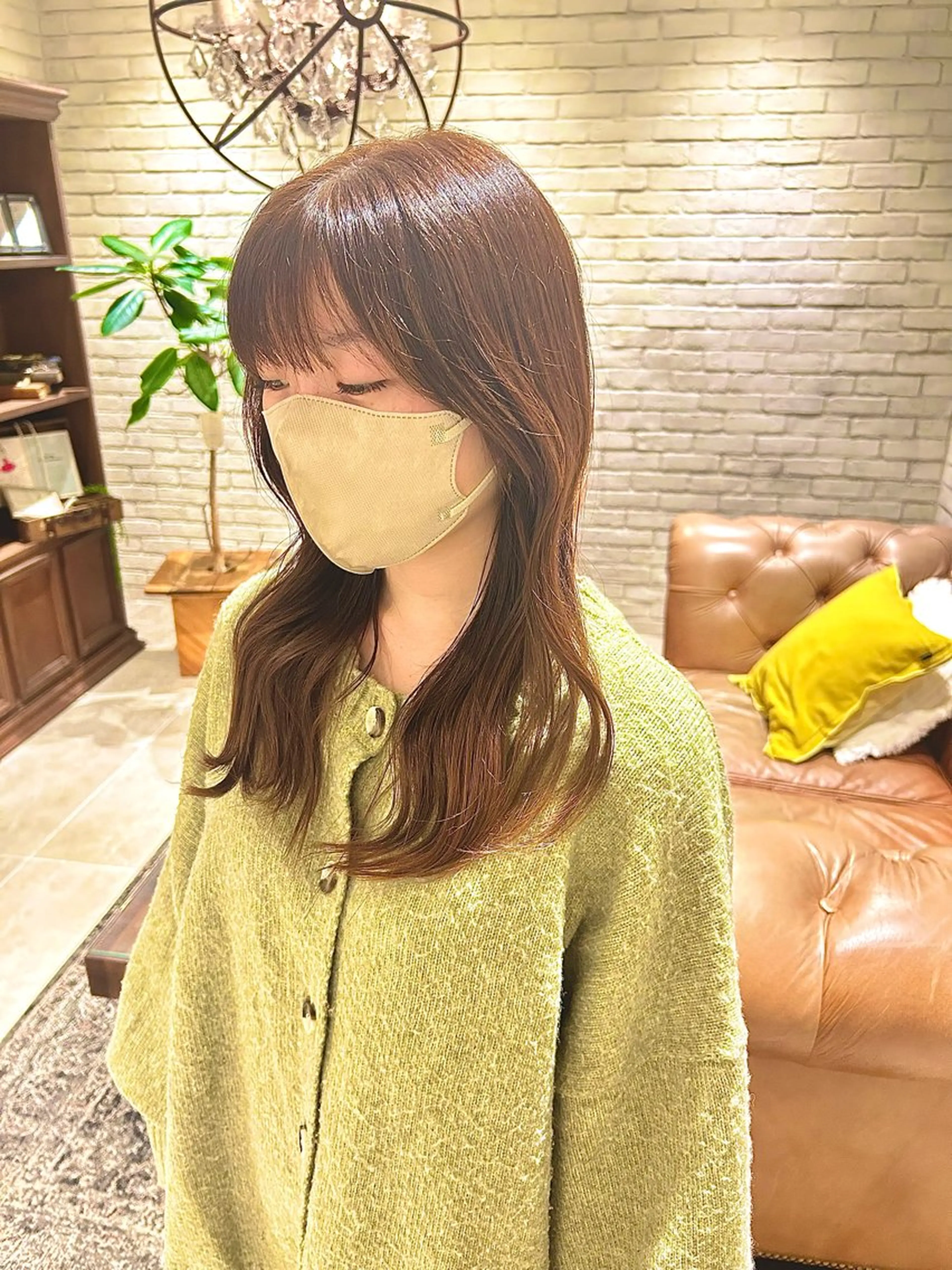 セミロング レイヤーカット 宇川 湧也のヘアスタイル