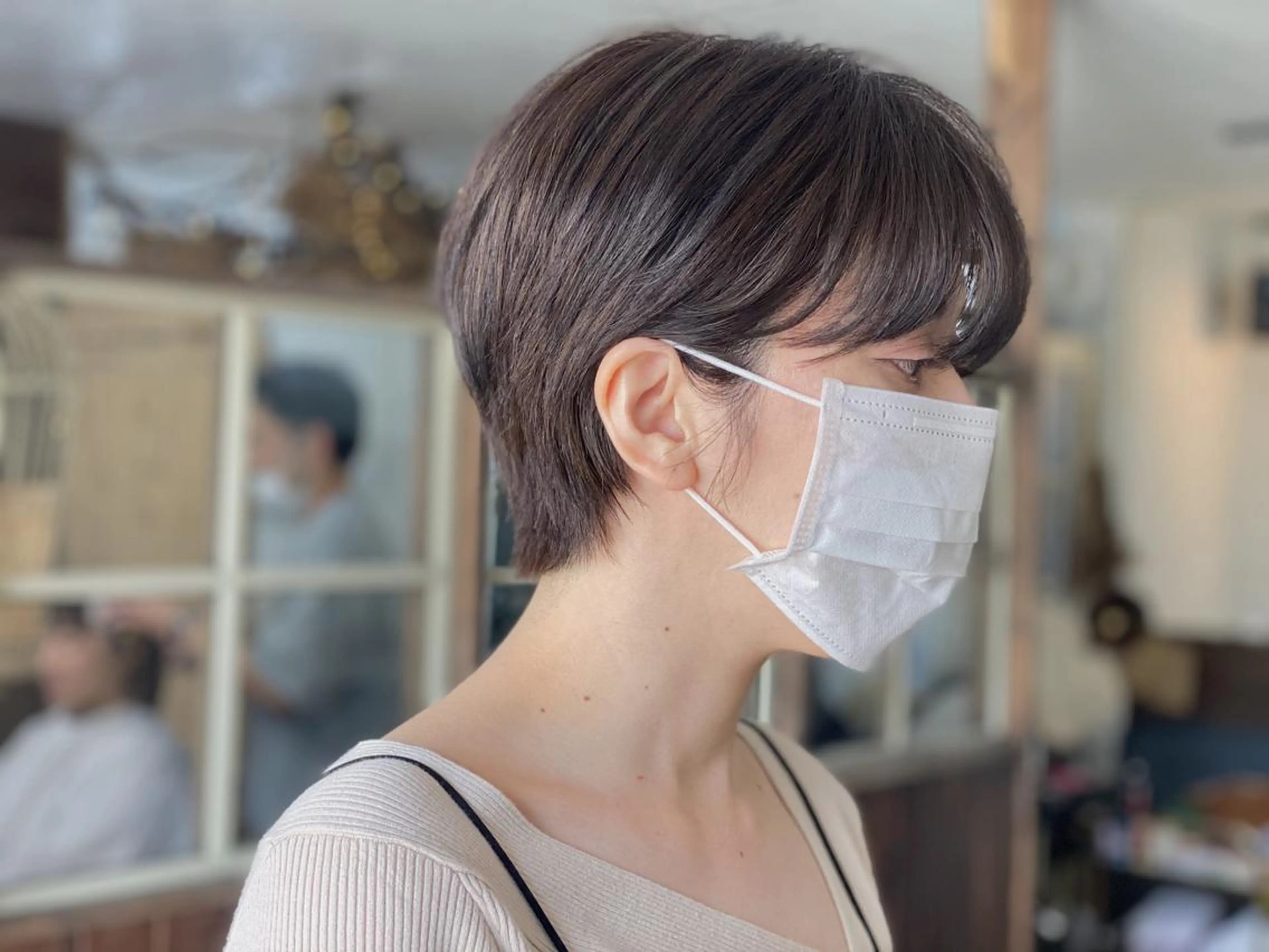 ショート 艶カラー🫧 MOMOYOのヘアスタイル